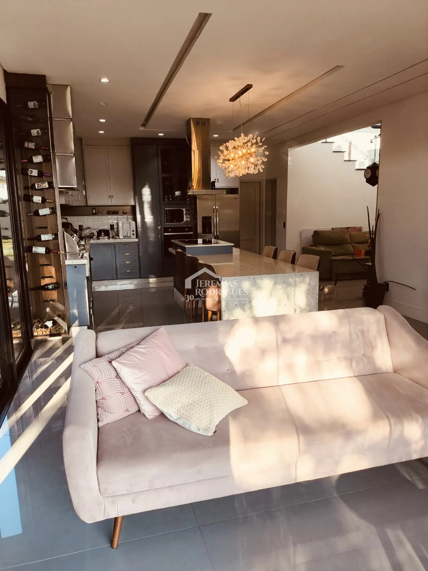 Casa com 3 dormitórios no Condomínio Residencial Verdes Vales em Taubaté/SP.