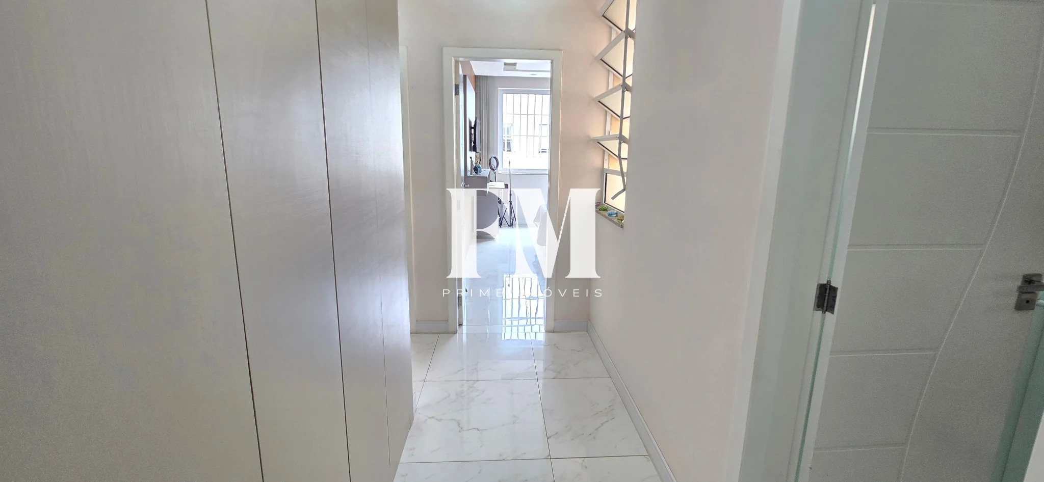 OPORTUNIDADE! Apartamento espetacular, todo  modernizado à venda na Rua Figueiredo Magalhães, Copacabana. - foto 31
