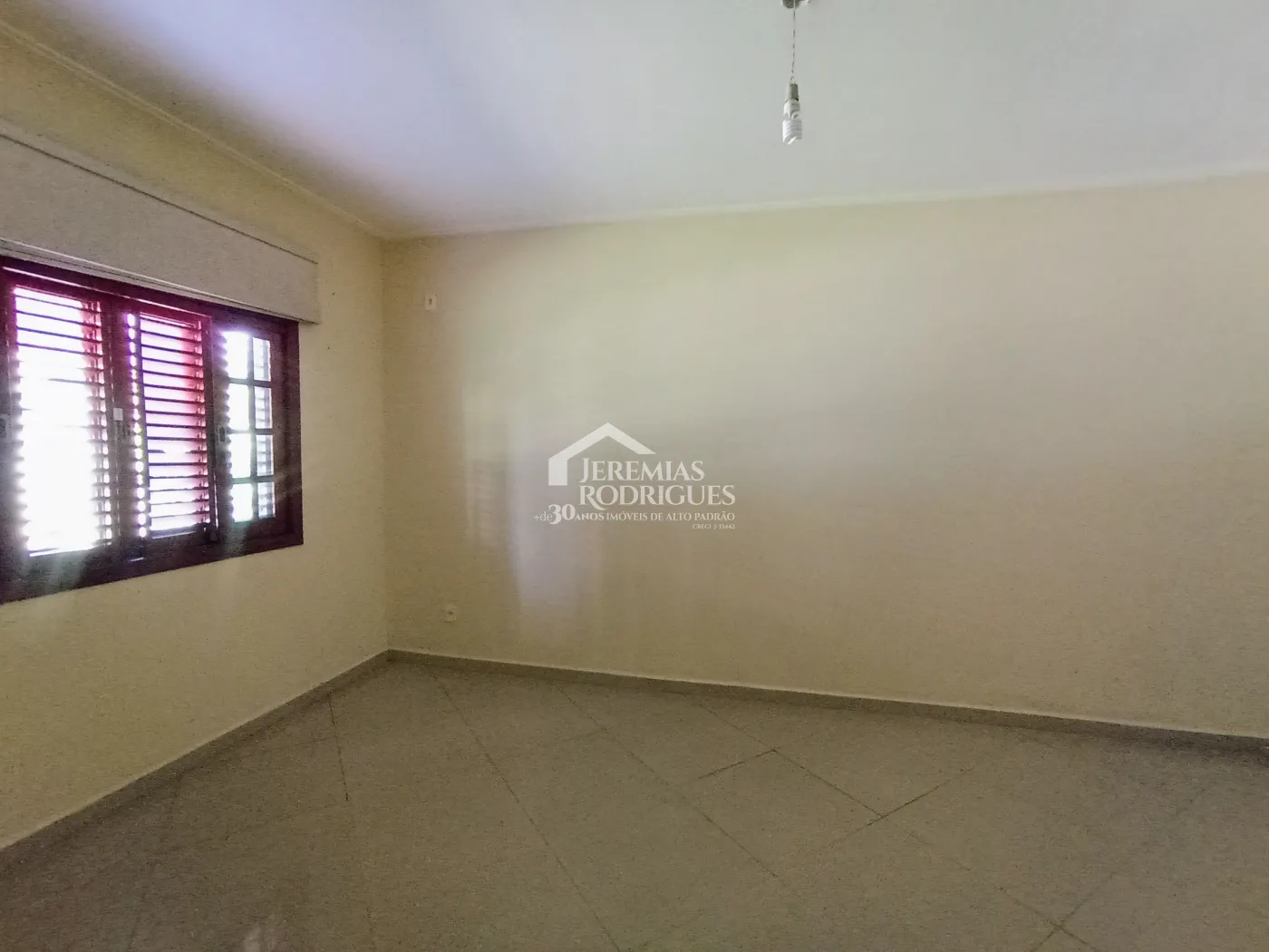 Chácara para locação com 4 dormitórios no bairro Jardim Carlota em Moreira Cesar/SP