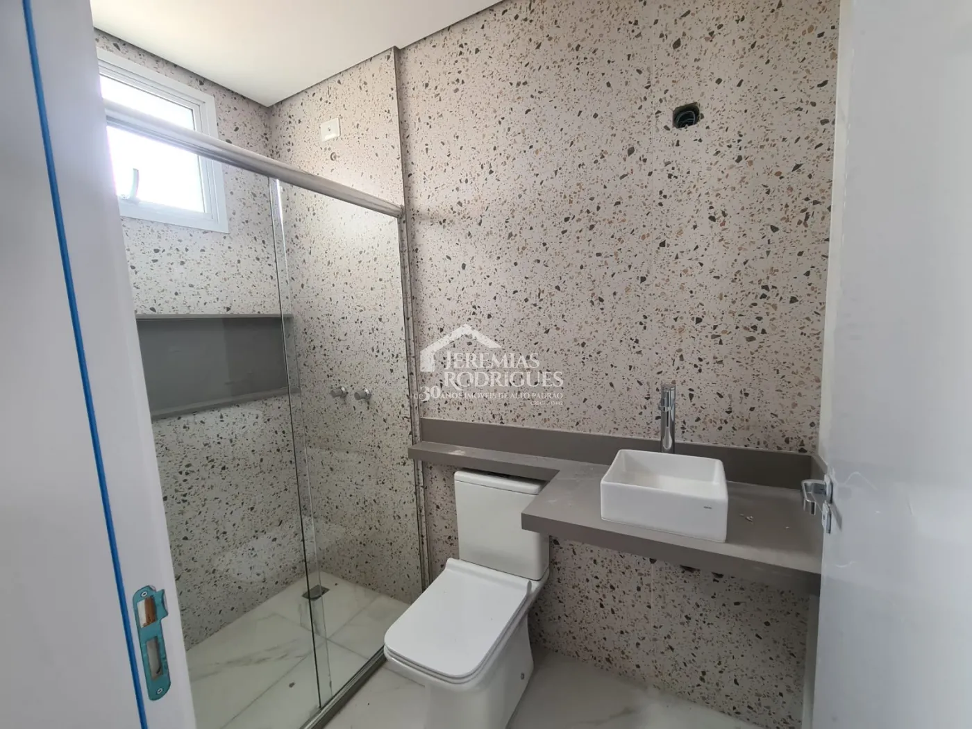 Apartamento com 3 suítes, 130 m² - Edifício Jardins Residence - Taubaté/SP.