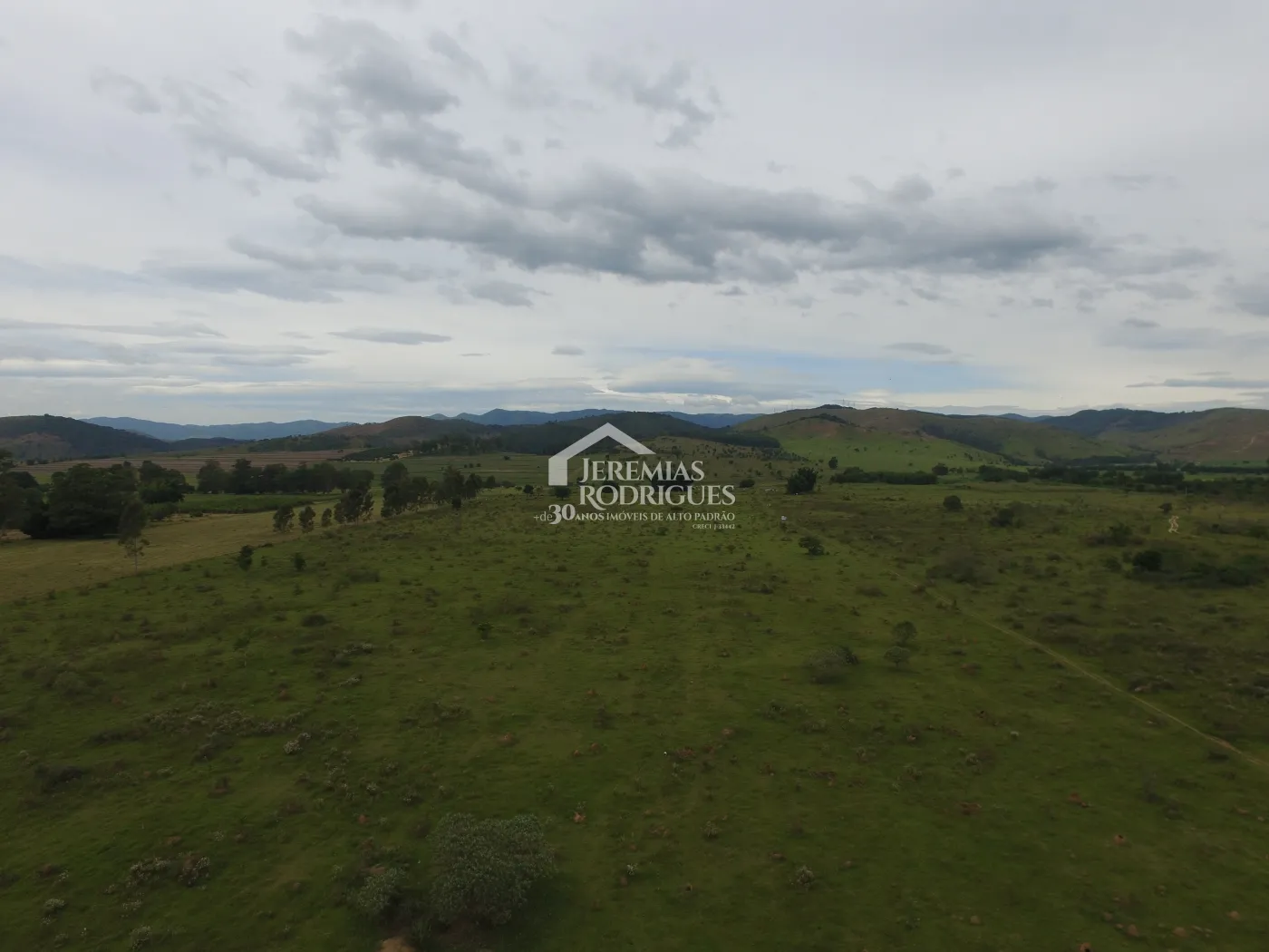 Terreno com 800.000 m² - Feital - Pindamonhangaba/SP.