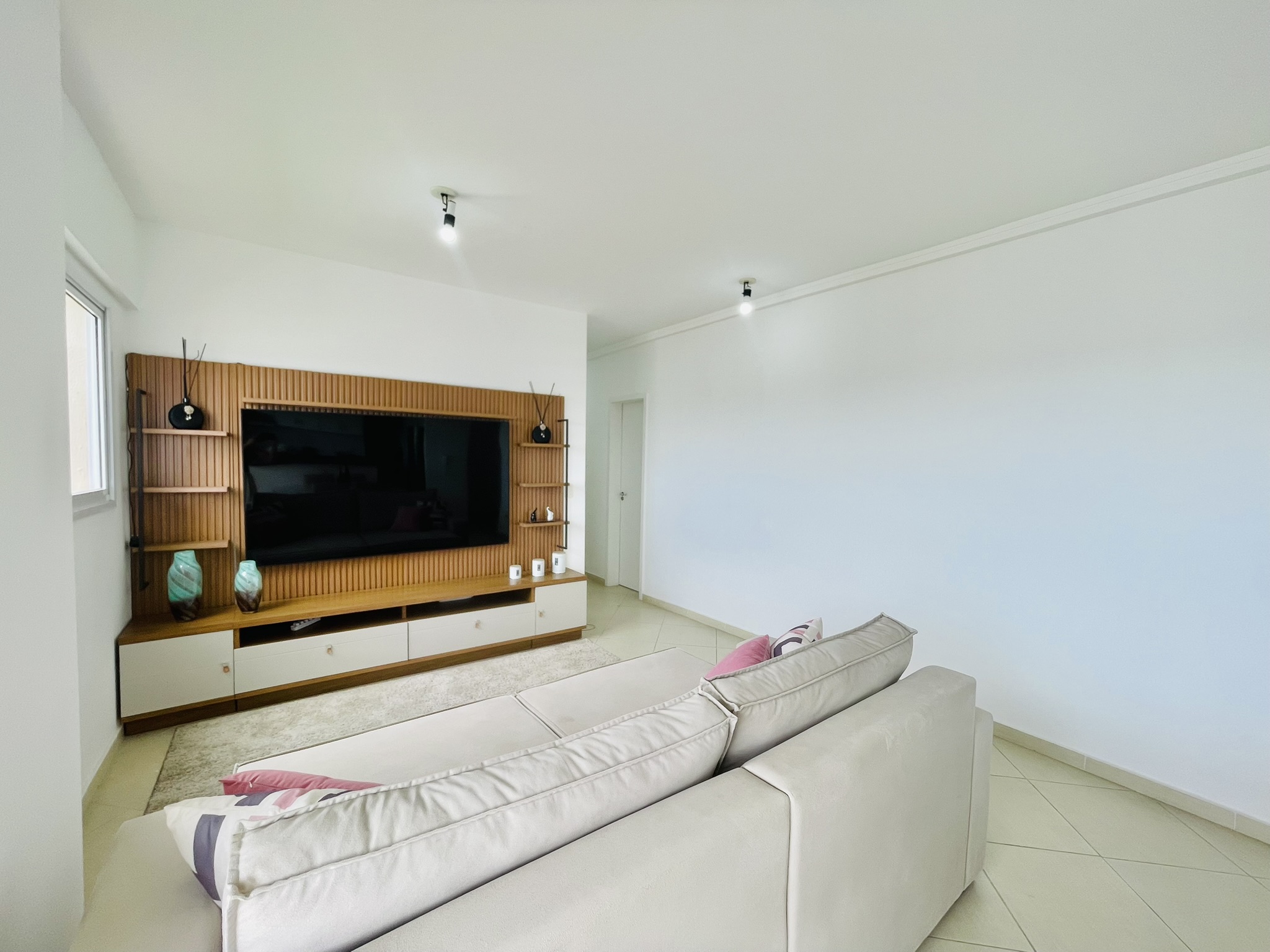 Apartamento à venda com 3 dormitórios, 93 m² no Condomínio Vie Nouvelle em Taubaté/SP.