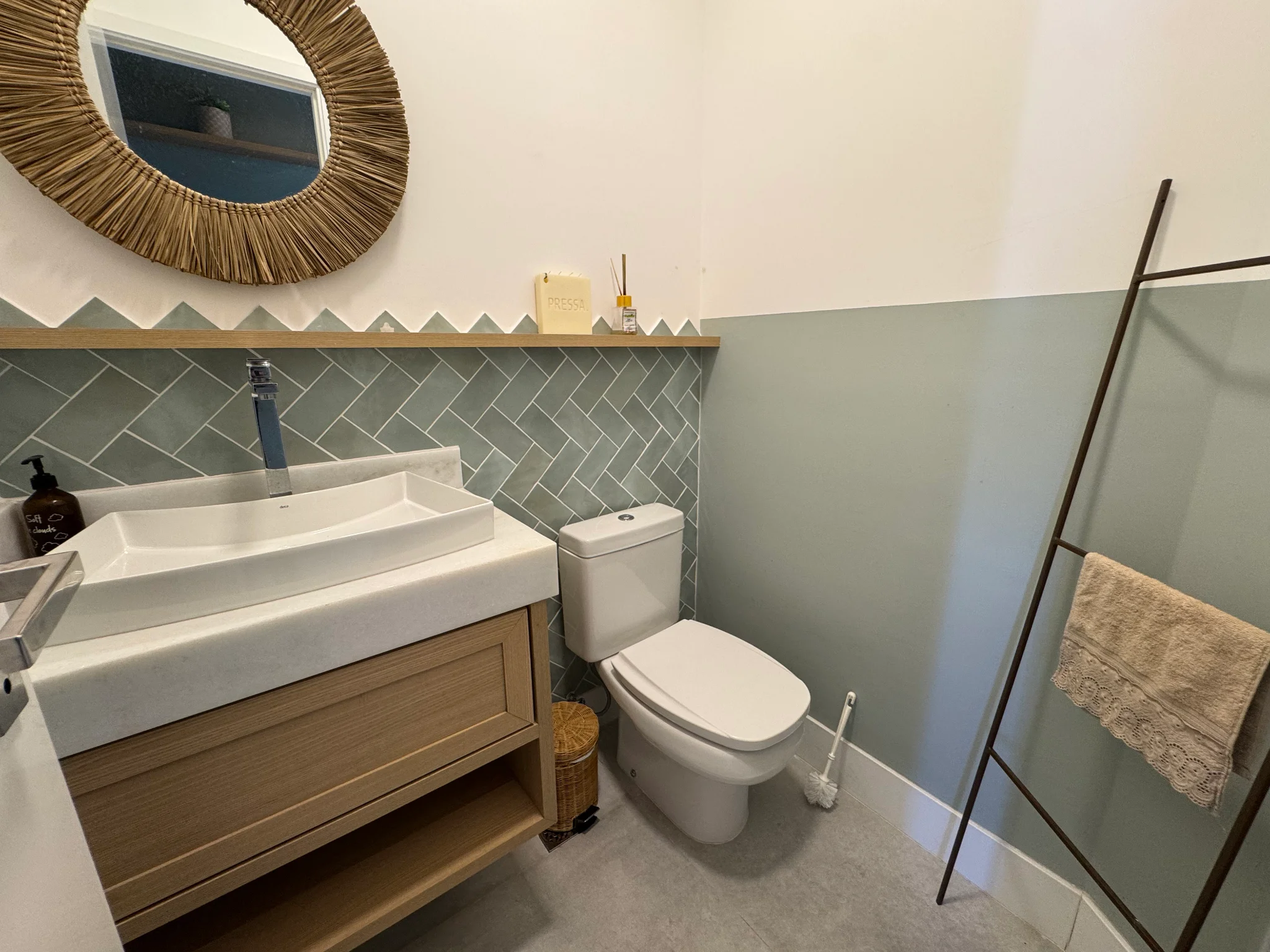 Cobertura à venda com 3 suítes, 177 m² no Condomínio Porto Damy em Ubatuba/SP. 