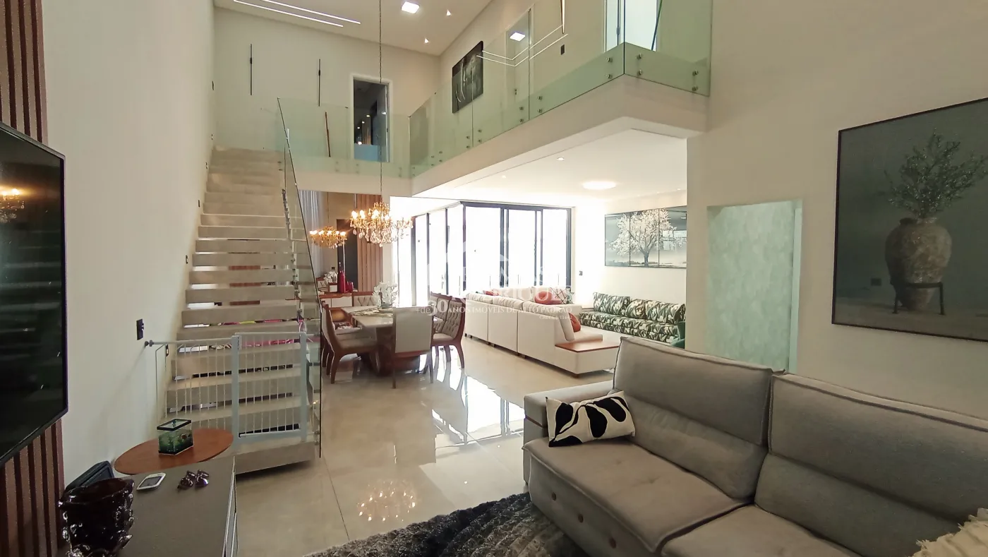 Casa à venda com 3 dormitórios no Condomínio Tecoara em Taubaté/SP.