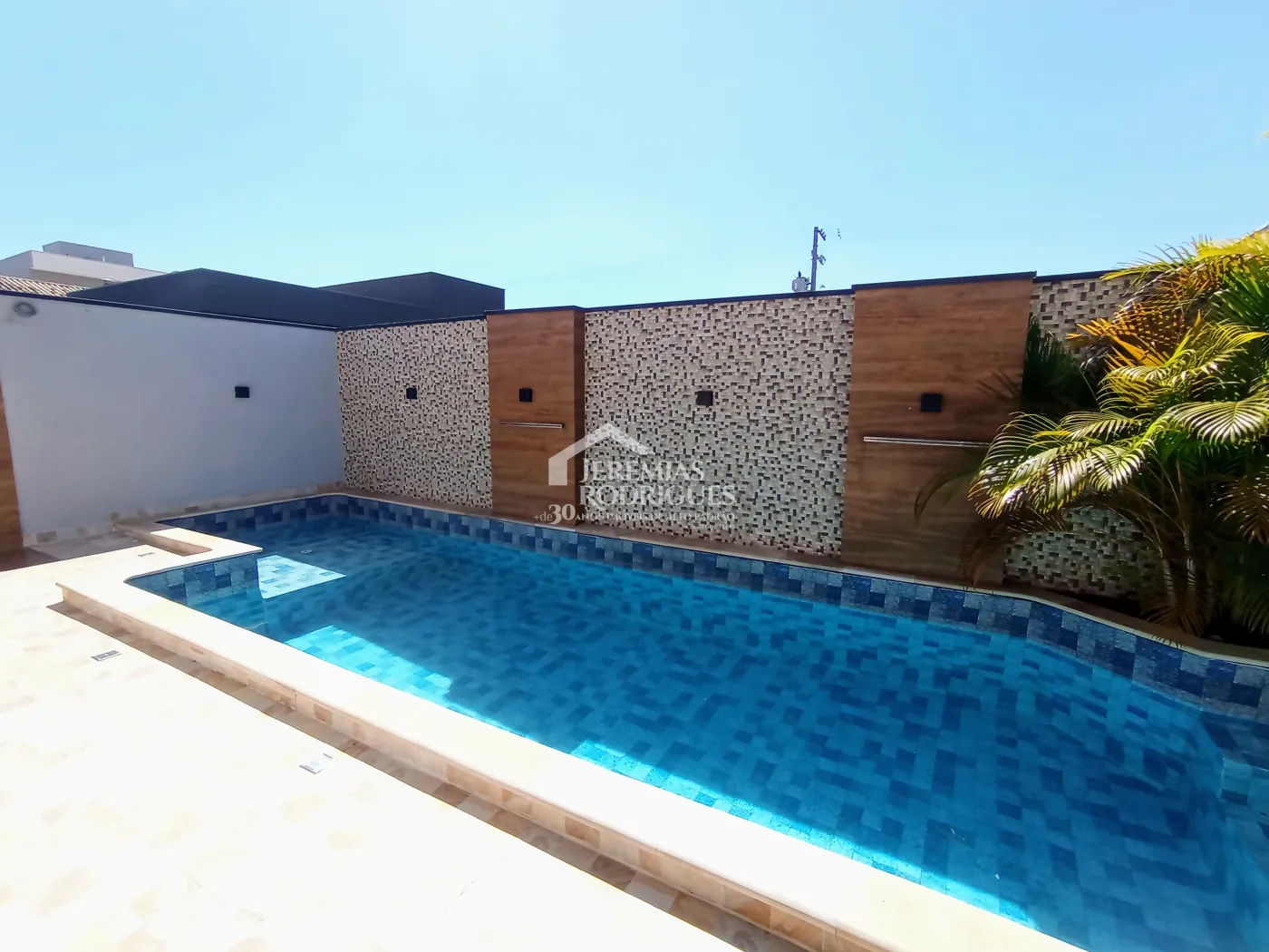 Casa para venda com 3 dormitórios no Condomínio Residencial Tecoara em Taubaté/SP