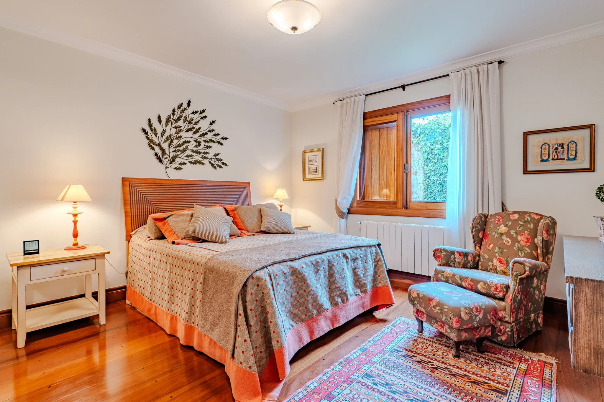 Casa à venda com 7 suítes no Condomínio Vila Simonsen em Campos do Jordão/SP. 