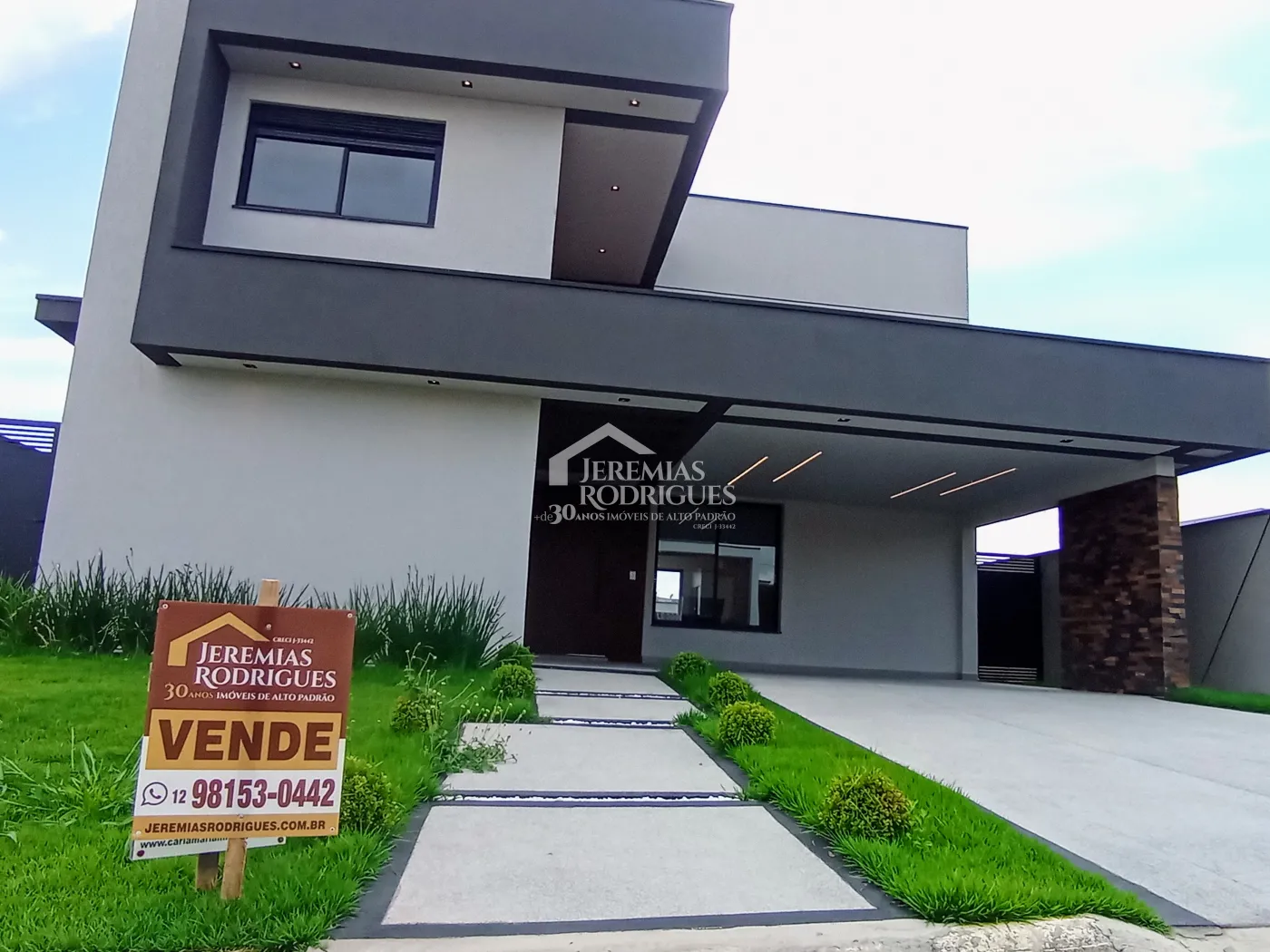 Casa para venda com 4 dormitórios no Condomínio Village Splendore em Pindamonhangaba/SP