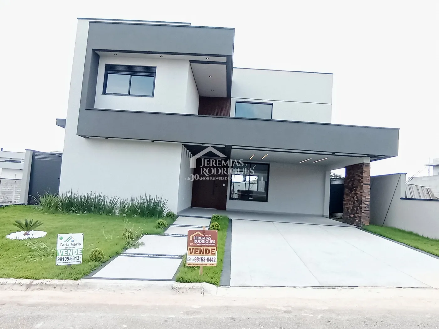 Casa para venda com 4 dormitórios no Condomínio Village Splendore em Pindamonhangaba/SP