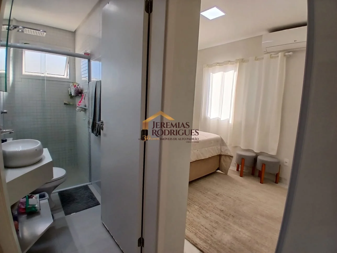 Apartamento à venda de Porteira fechada no Edifício Villagio Santa Terezinha em Taubaté/SP.