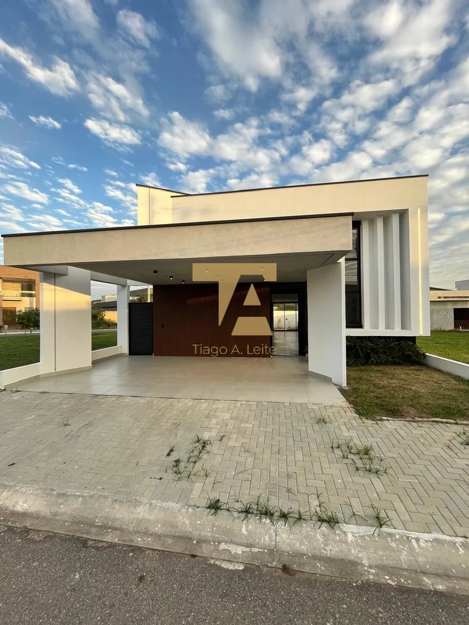 Casa com 3 Suítes à Venda em Condomínio Pérola do Vale em Tremembé/SP