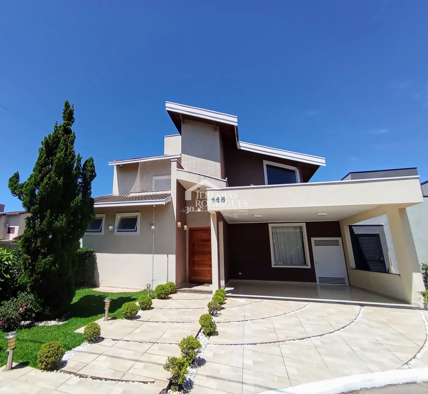 Casa para venda com 3 dormitórios no Condomínio Campos Do Conde II Versailles em Tremembé/SP