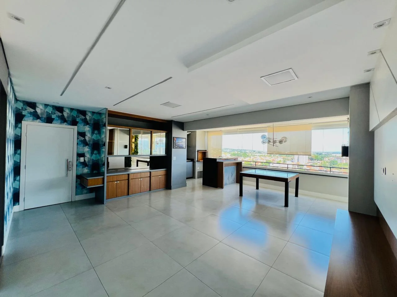 Apartamento para venda e locação no Edifício Grand Terrace em Taubaté/SP. 