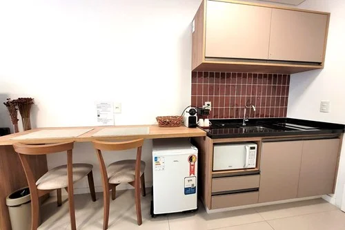 Studio Mobiliado com Varanda na Vila Mariana