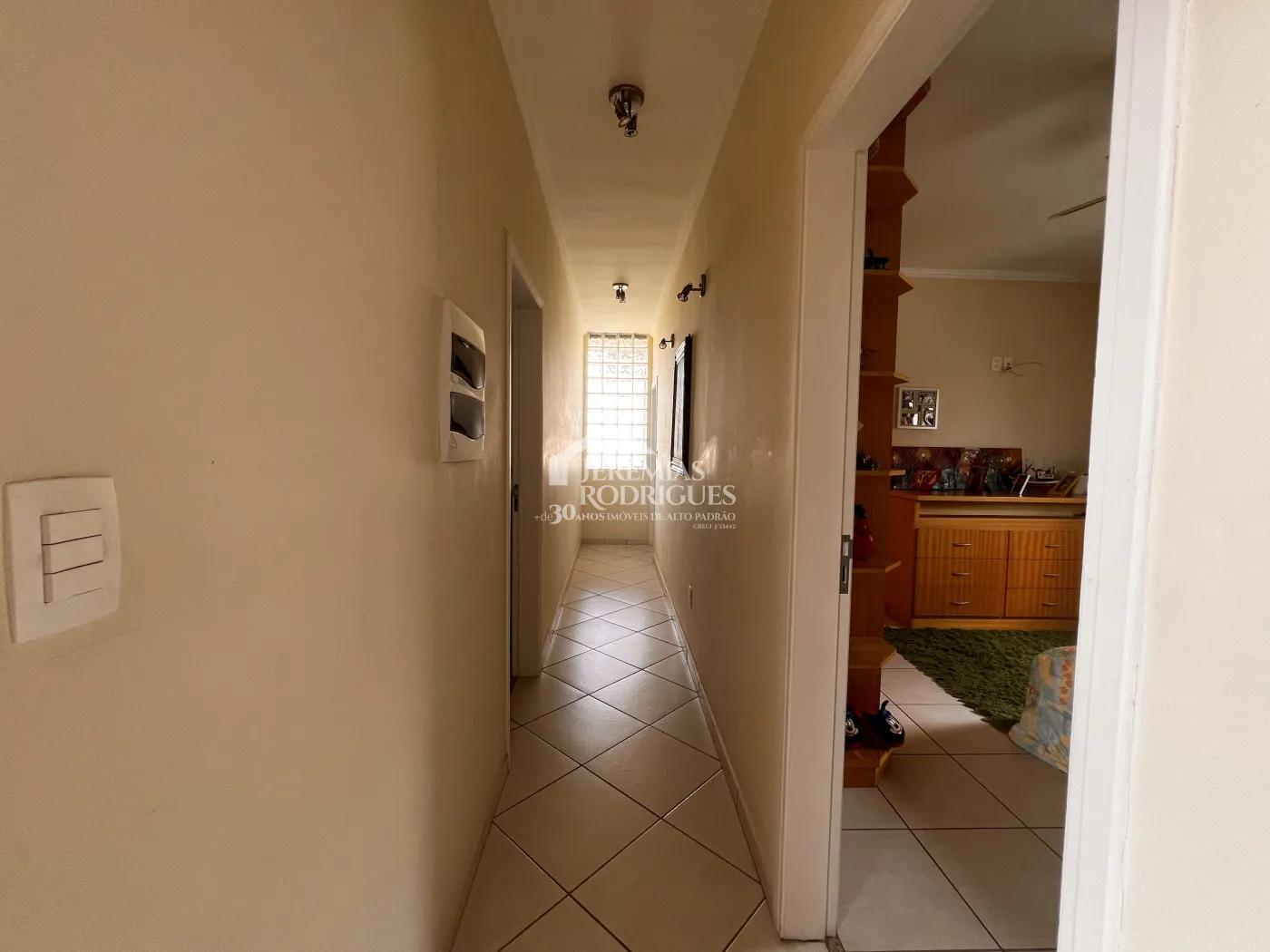 Casa com 4 dormitórios, 305 m² - Condomínio Taubaté Village - Taubaté/SP.