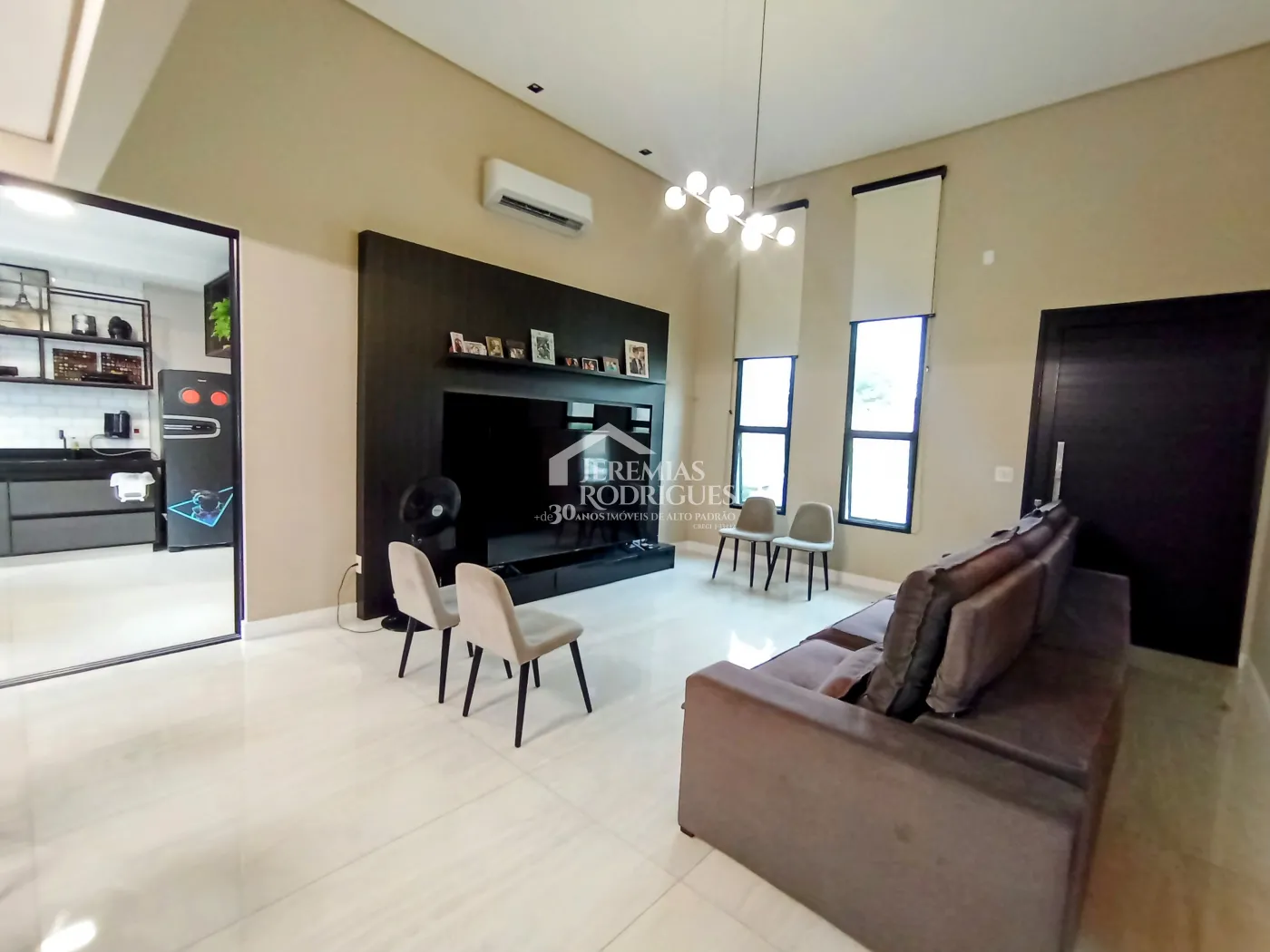 Casa para venda com 3 dormitórios no Residencial Pérola do Vale em Tremembé/SP