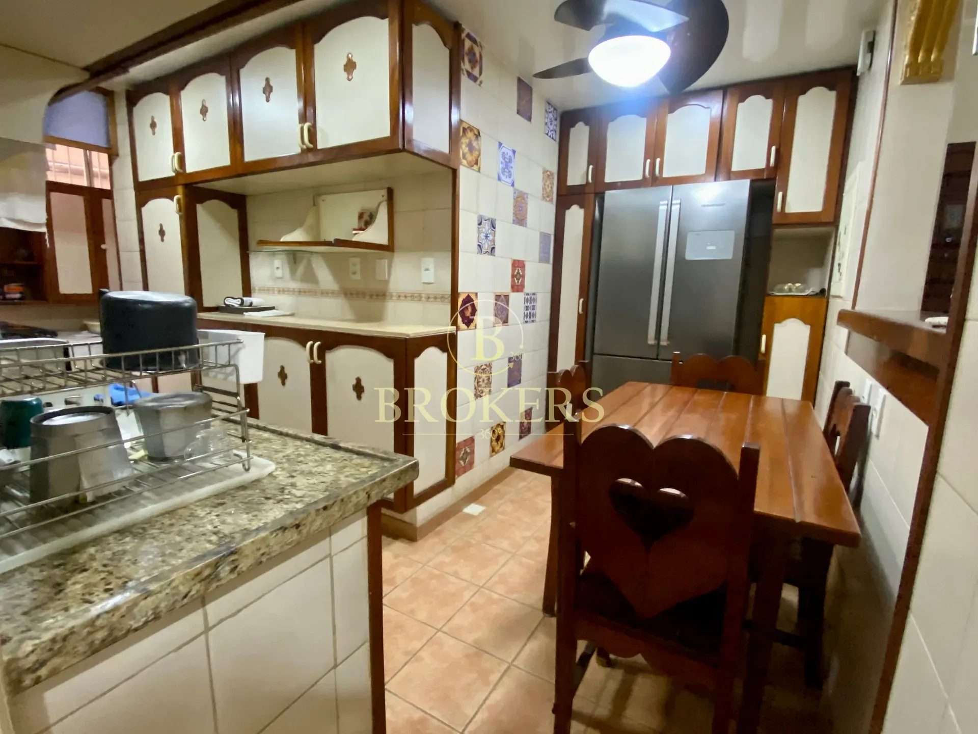 Oportunidade na quadra da praia Copacabana, Posto 3! Apartamento modernizado à venda, 2 quartos , s — foto 15
