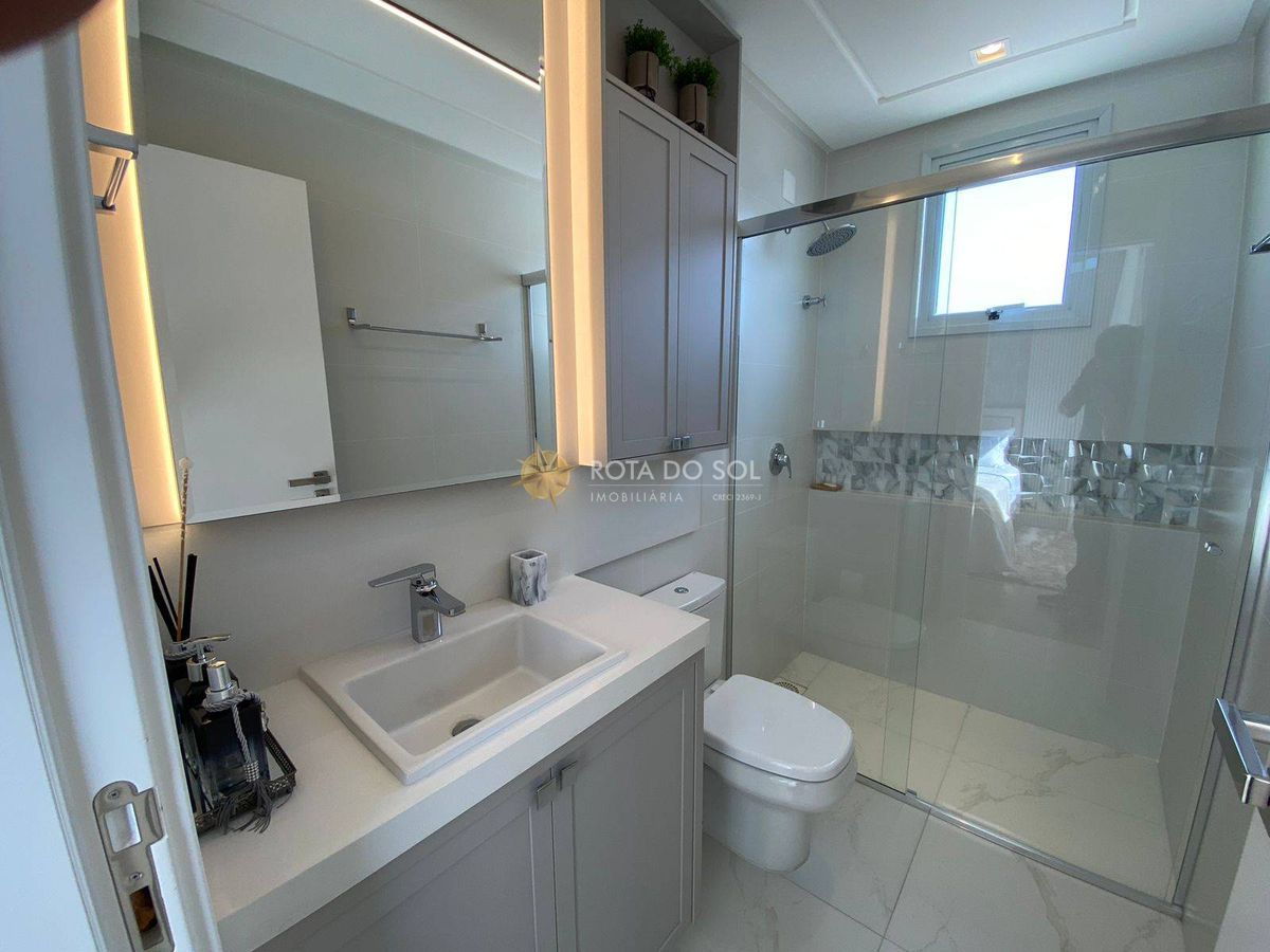 Le Premier Apartamento 3 Suítes no Centro de Itapema