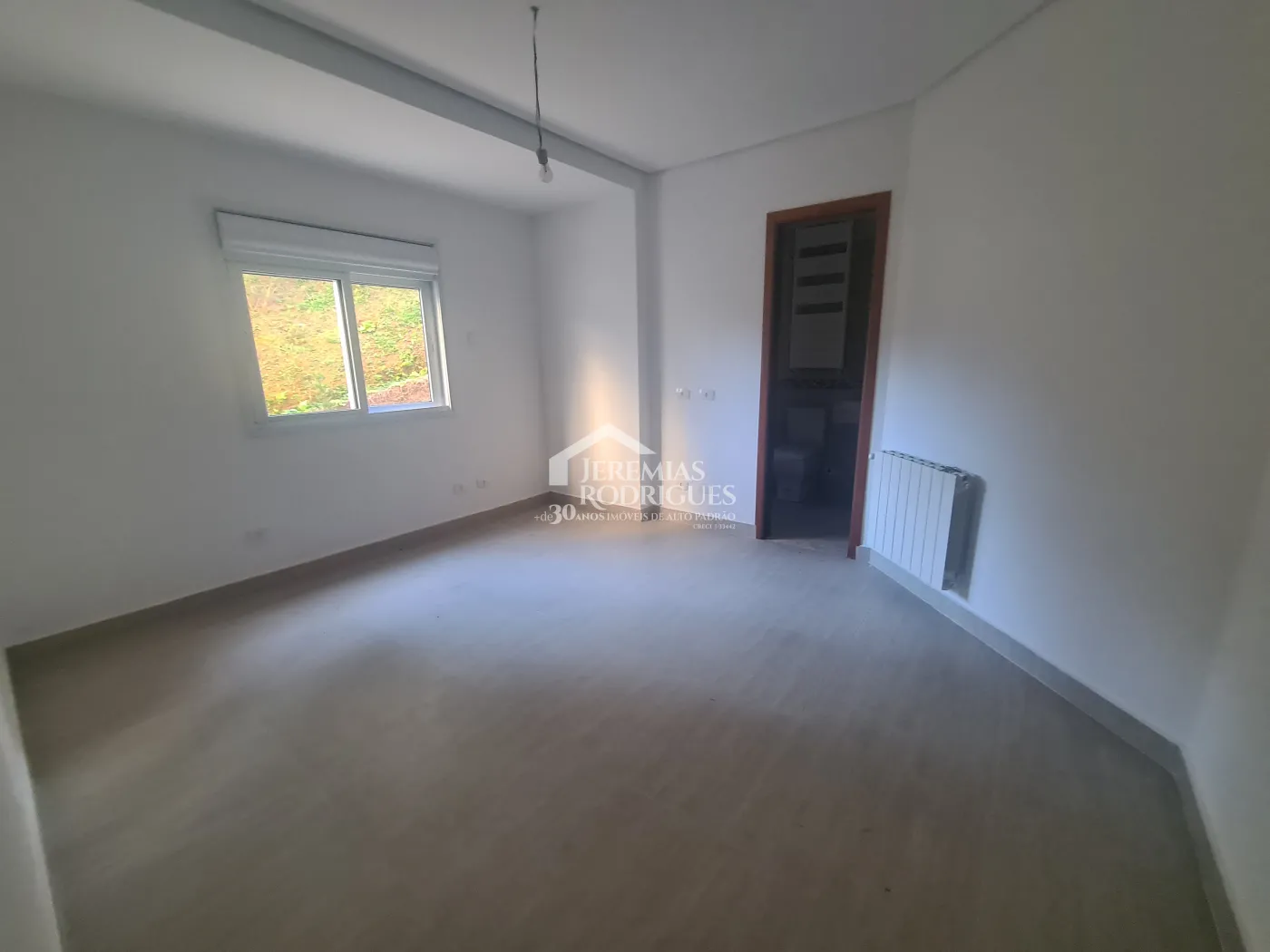 Apartamento para venda com 3 dormitórios no Condomínio Vila Americana em Campos do Jordão/SP