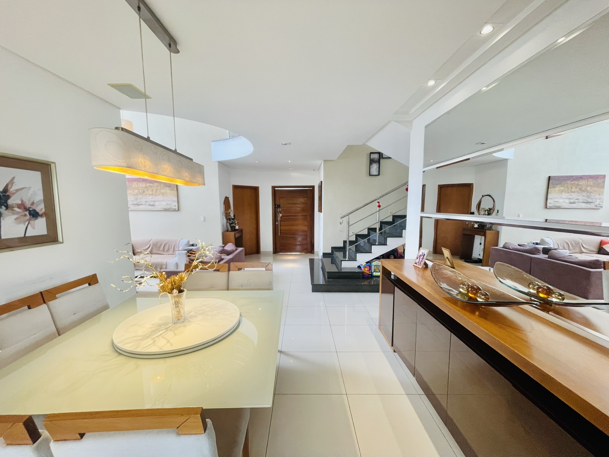 Casa para venda com 4 dormitórios no Condomínio Campos Do Conde I em Tremembé/SP