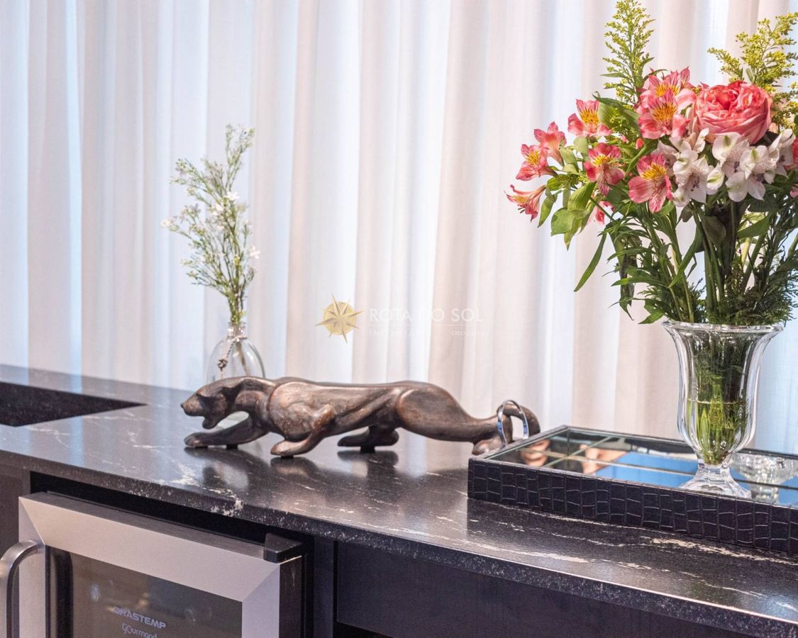 Imperial Palace Apartamento 5 Suítes e 3 Vagas em Meia Praia Itapema SC — foto 15