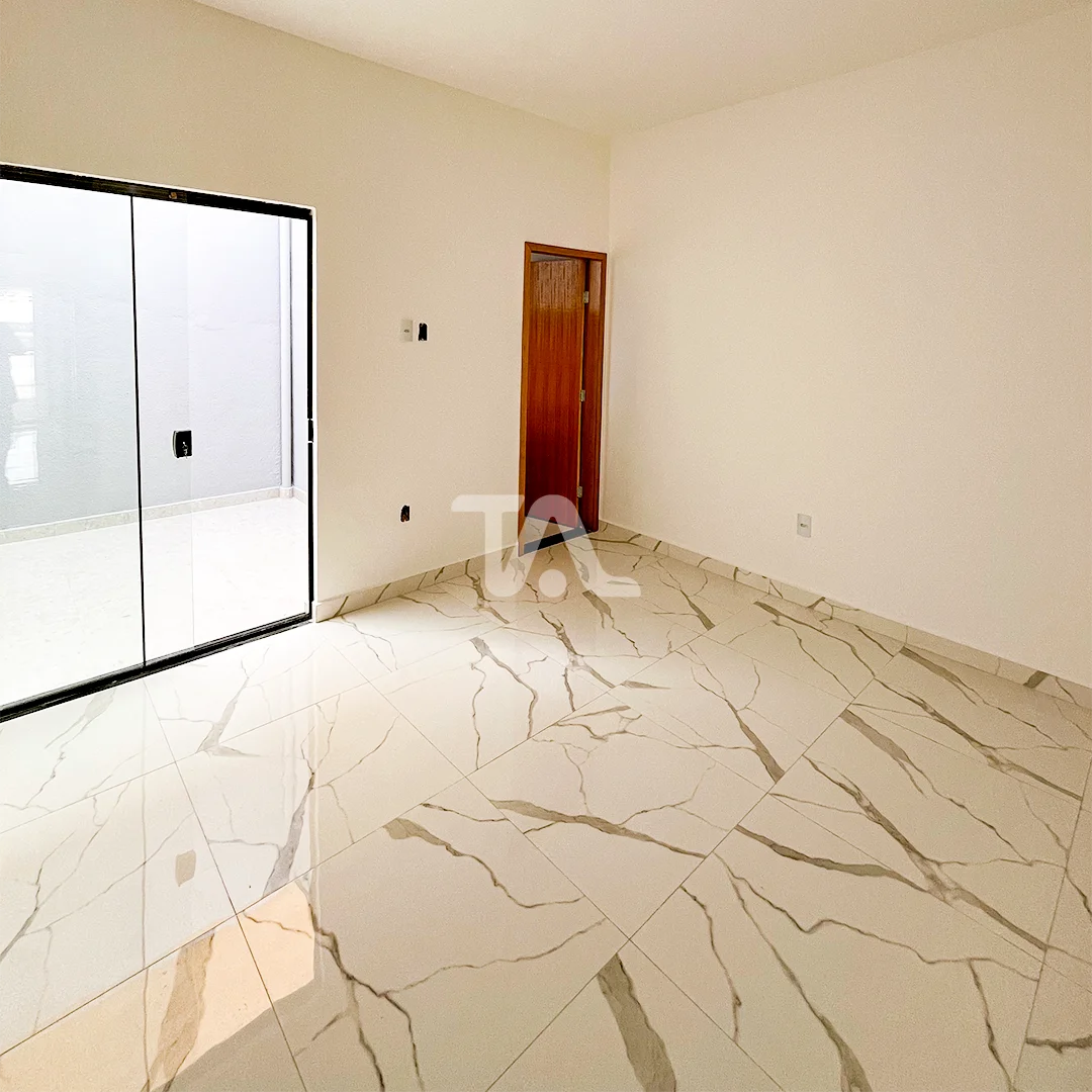 Casa Nova à Venda no Parque das Palmeiras | 2 Dorms (1 Suíte) em Pindamonhangaba