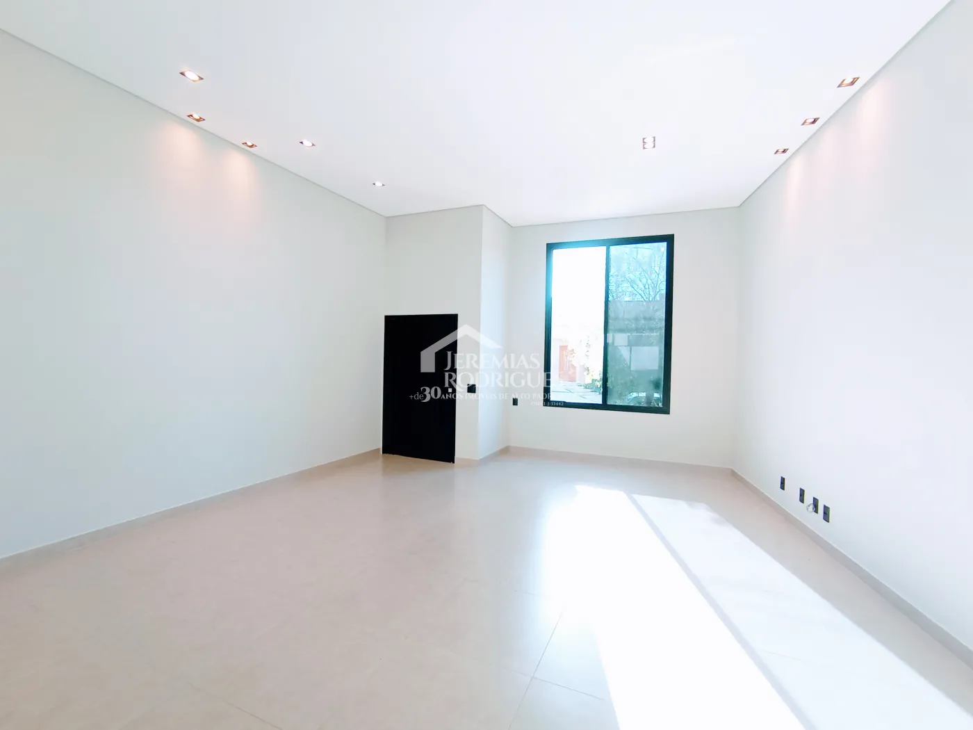 Casa para venda e locação com 3 dormitórios no Condomínio Campos do Conde II - Chambord em Tremembé/SP