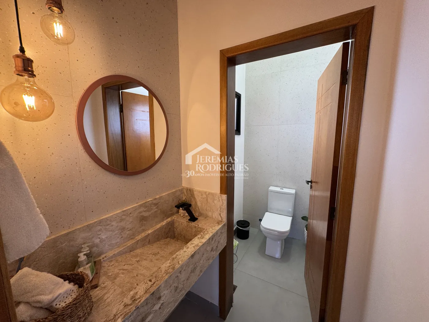 Casa à venda com 4 quartos no Condomínio Village Paineiras em Pindamonhangaba/SP