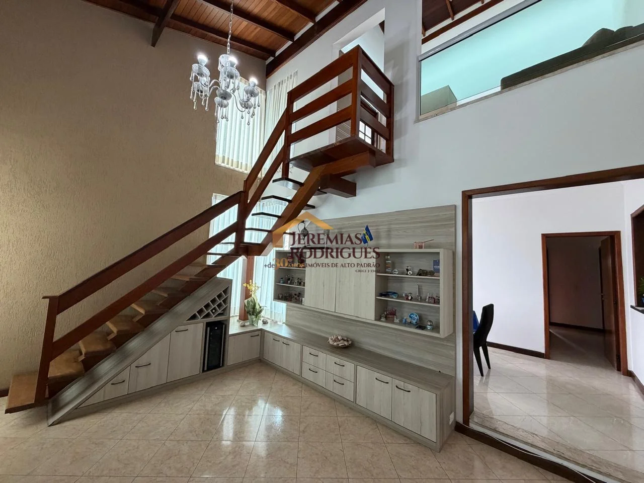 Casa à venda no Condomínio Real Ville em Pindamonhangaba/SP.