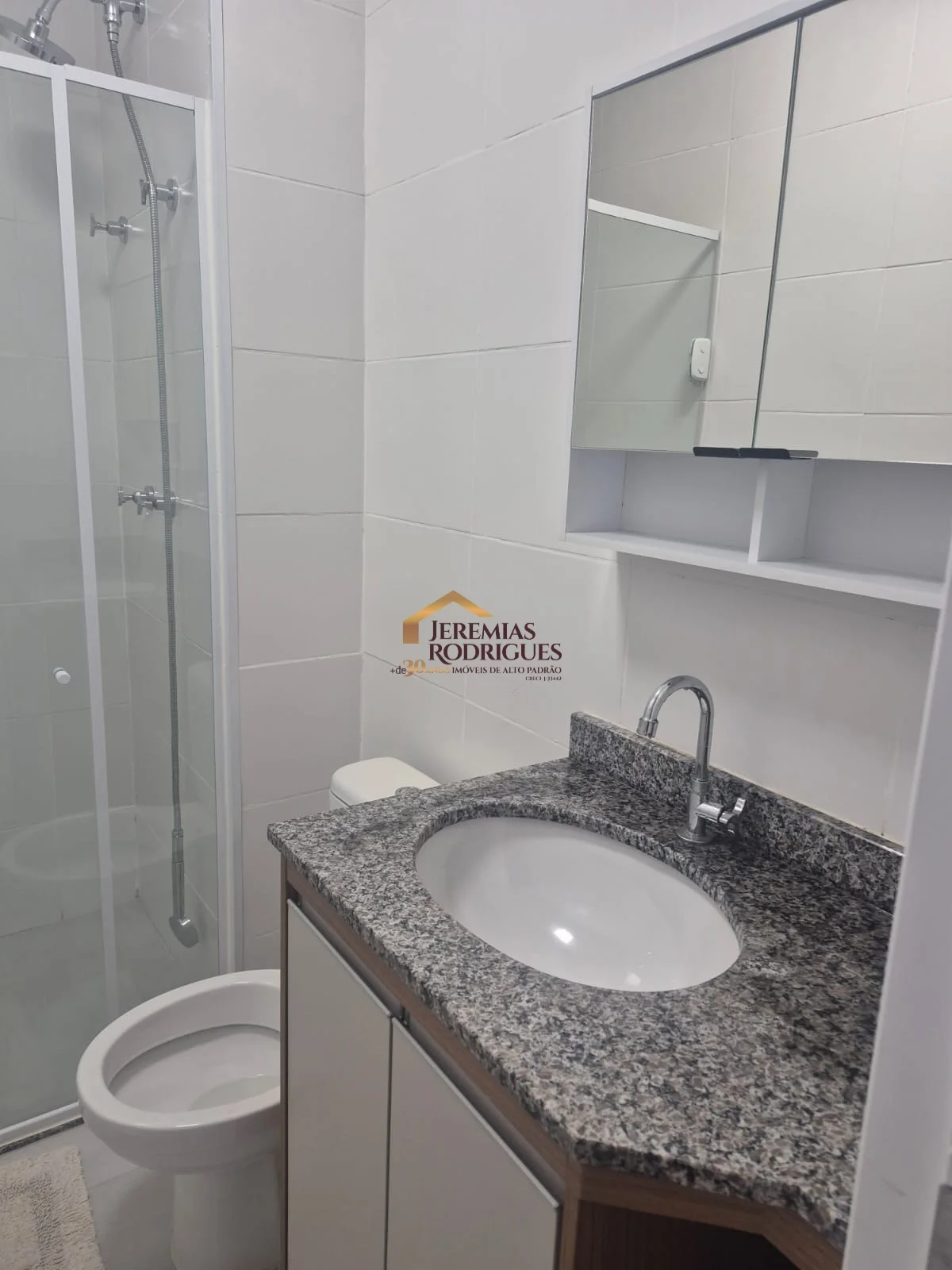 Loft para locação e venda no Condomínio Spot Residences em Taubaté/SP.