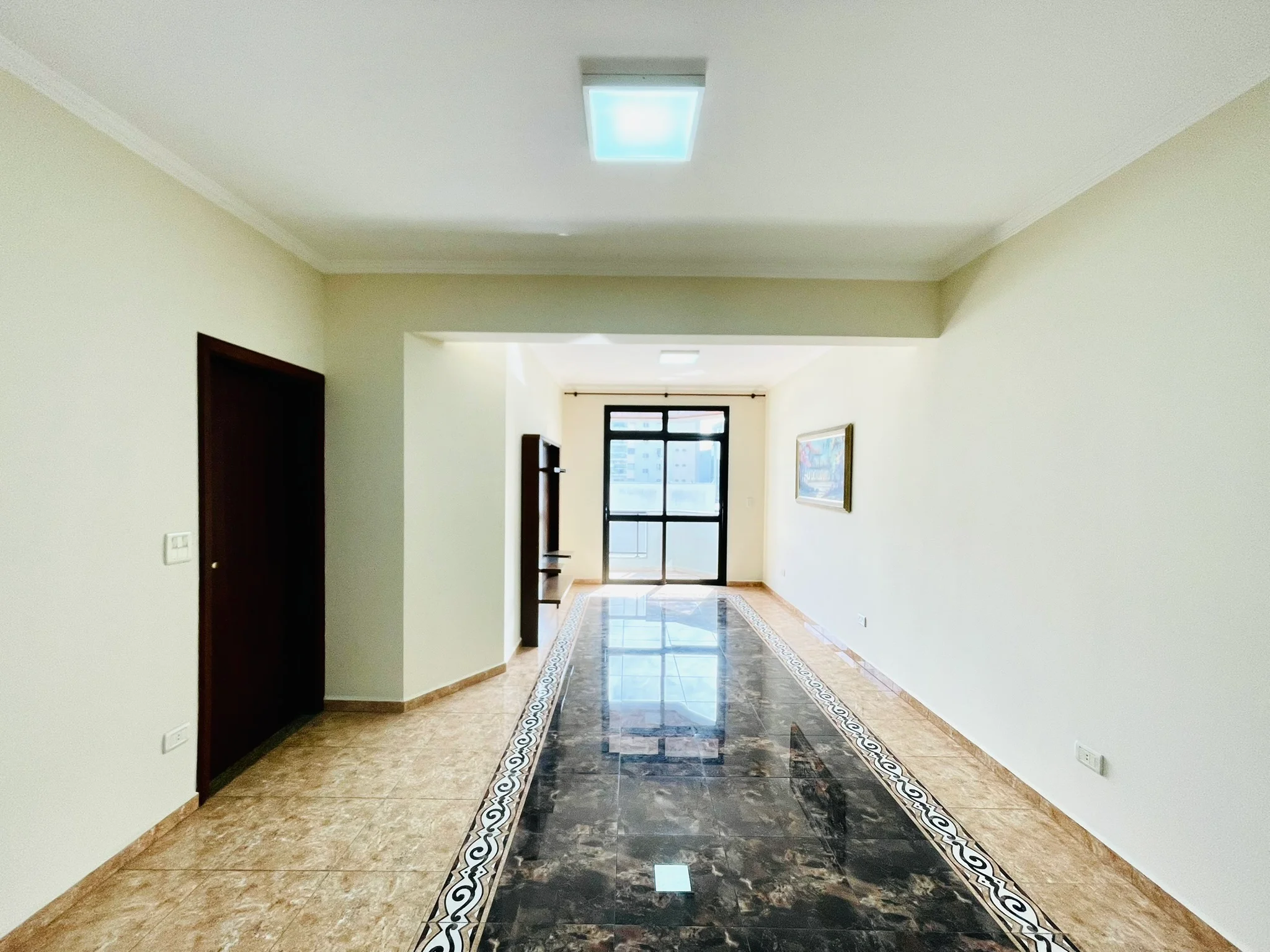 Apartamento para venda com 5 dormitórios no Edifício Olimpia em Taubaté/SP. 