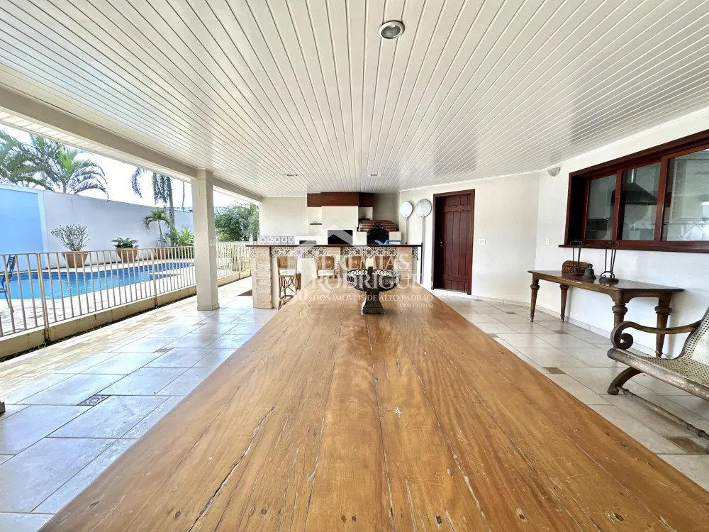 Casa com 4 quartos, 617 m² - Condomínio Taubaté Village - Taubaté/SP