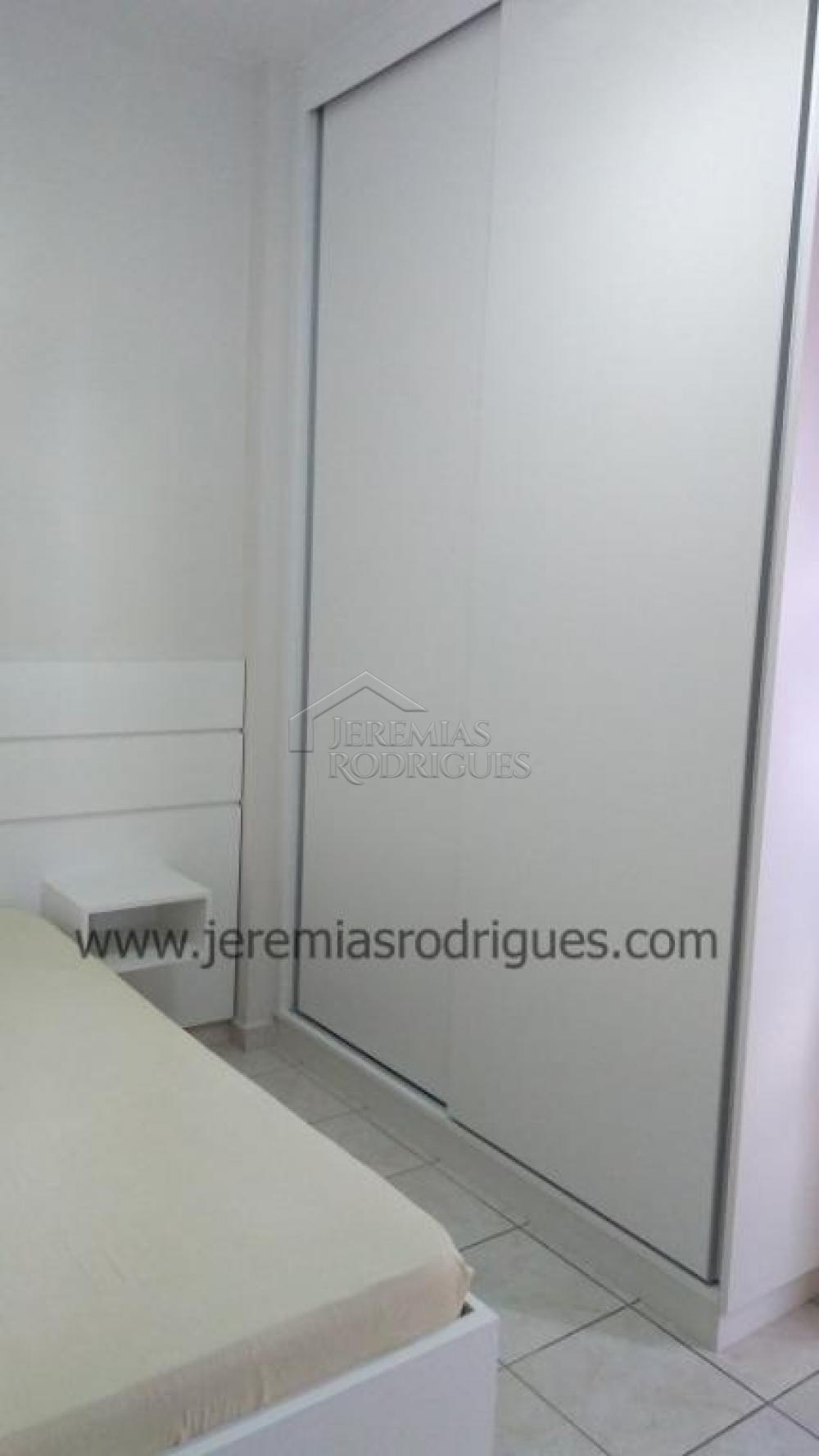 Apartamento à venda com 3 dormitórios, 146 m² no Edifício Olímpia em Taubaté/SP. 