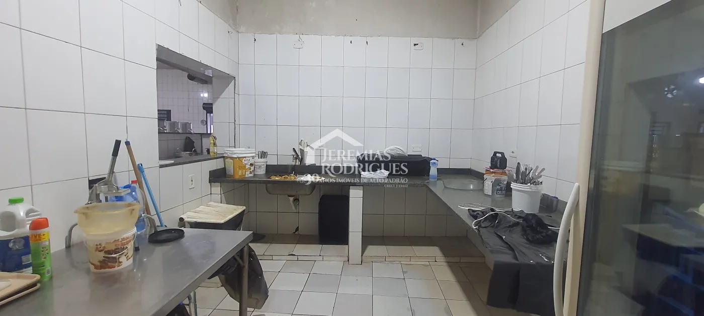 Ponto comercial para locação com 175 m² no bairro Vila São Geraldo em Taubaté/SP