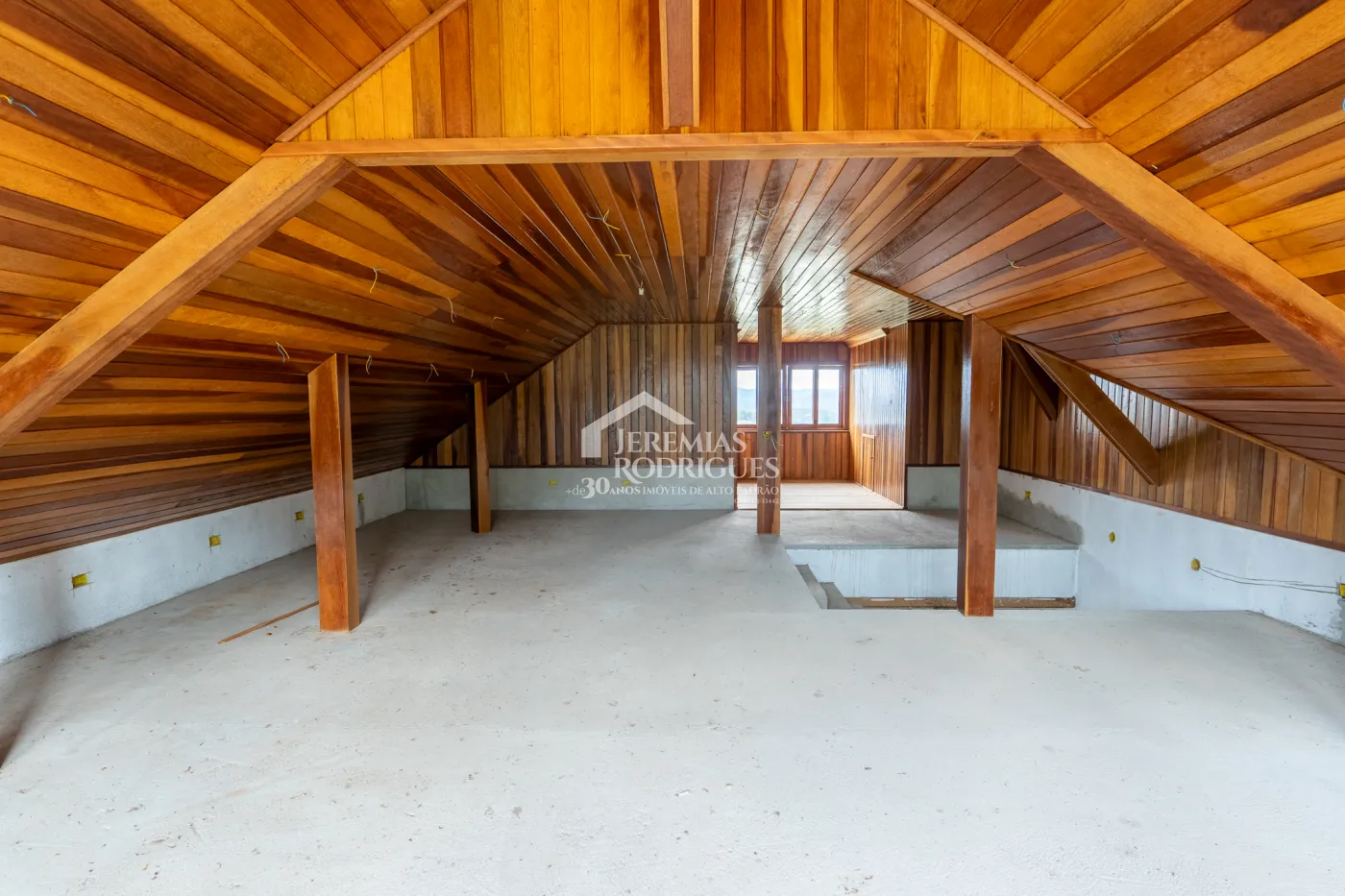 Fazenda com 2.904.000 m² - Sapucaí-Mirim - MG