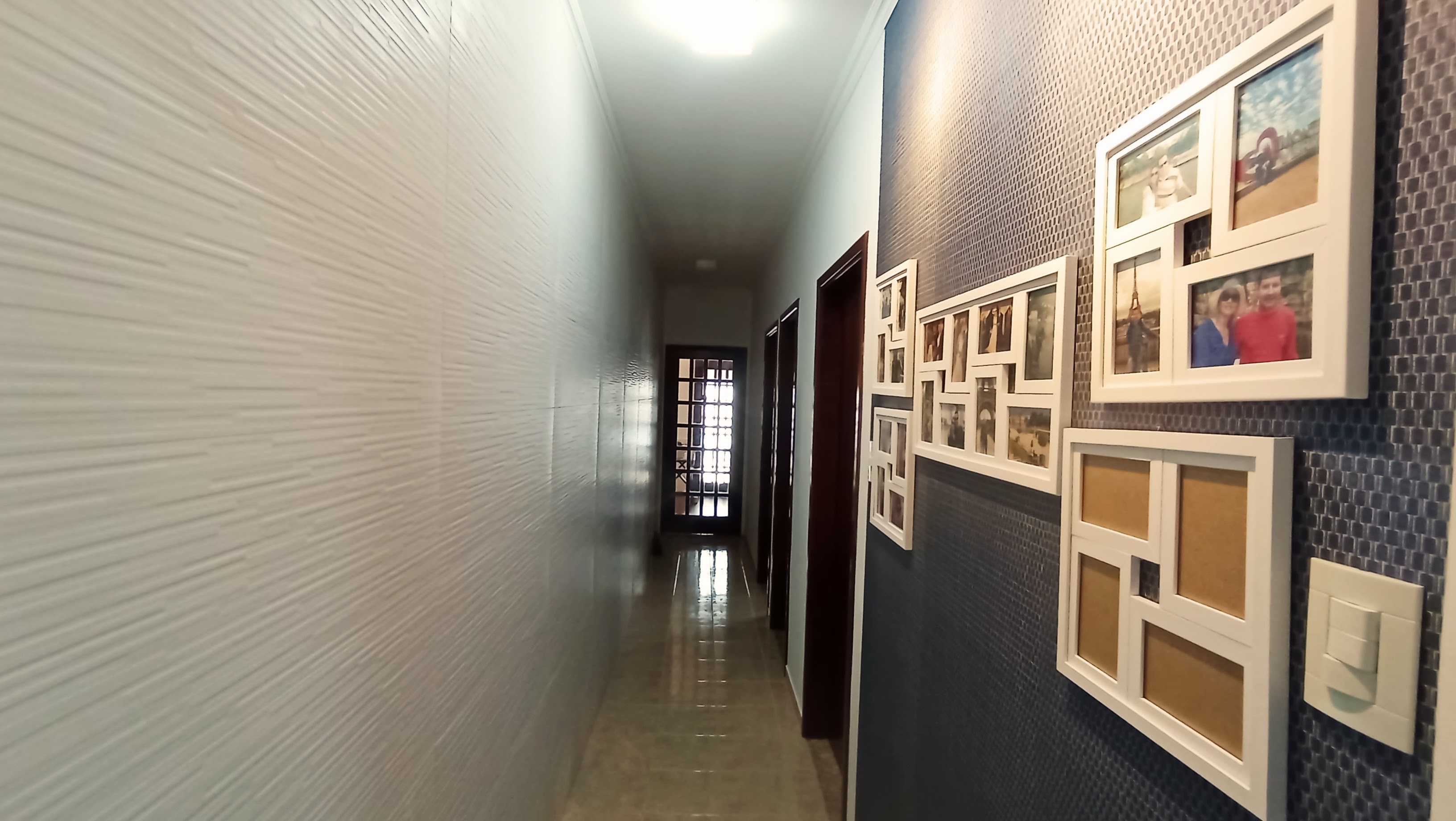 Casa à venda com 3 dormitórios no bairro Jardim do Sol em Taubaté/SP.