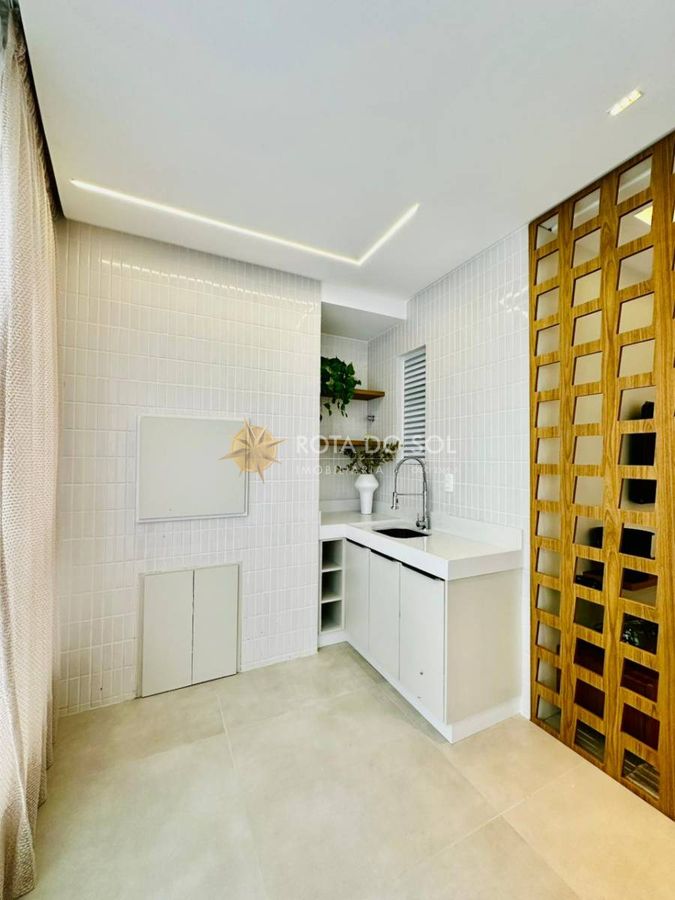Pleniluni Apartamento 3 Suítes Frente à Avenida Meia Praia Itapema SC