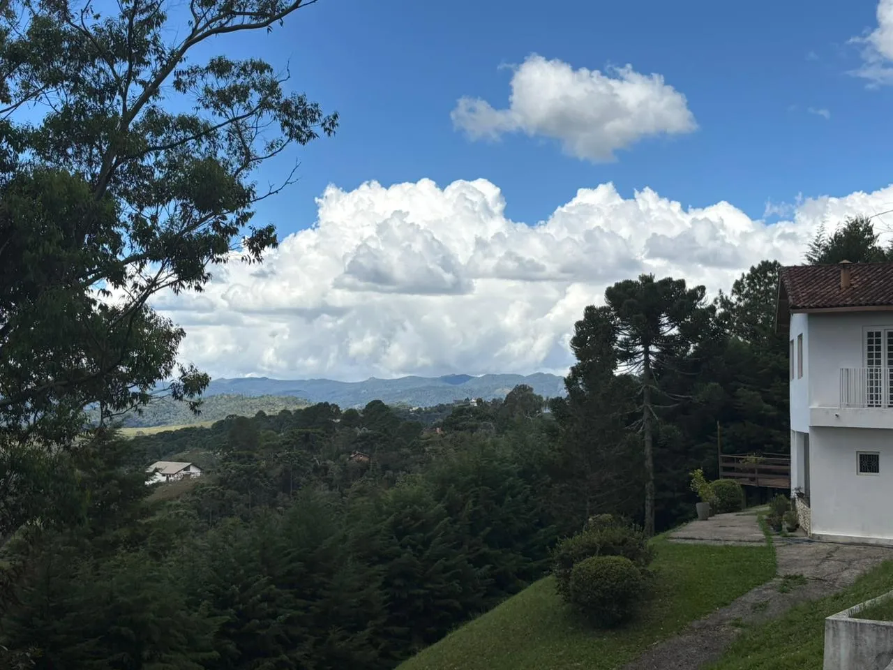 Casa com 5 dormitórios,  m² - Condomínio Pedra do Fogo - Campos do Jordão/SP