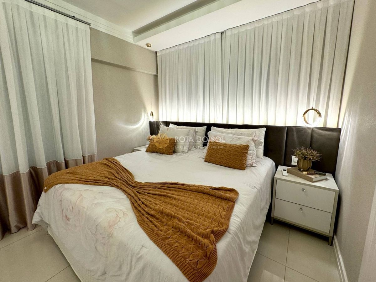 Imperial Palace Apartamento 5 Suítes Meia Praia Itapema SC — foto 29