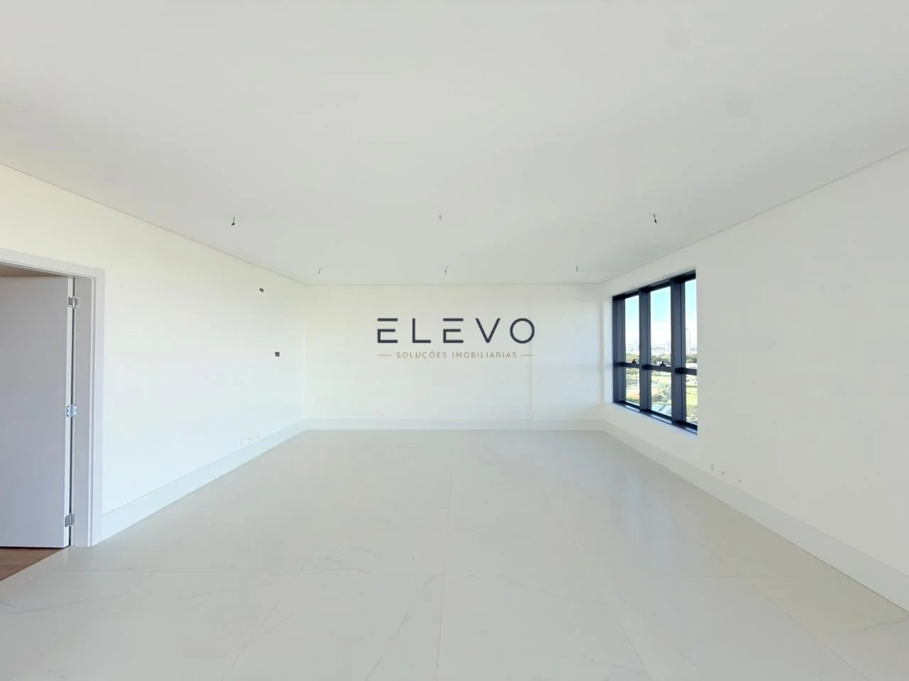 Apartamento à Venda no Plaenge Signature Maringá | 3 Suítes | Proximo a Catedral