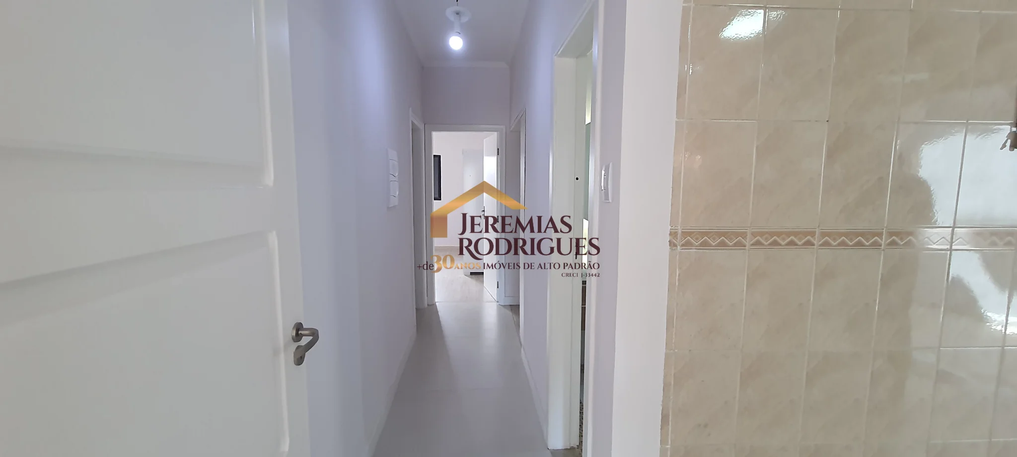 Casa á venda no Bairro Jardim Russi em Taubaté/SP. — foto 5