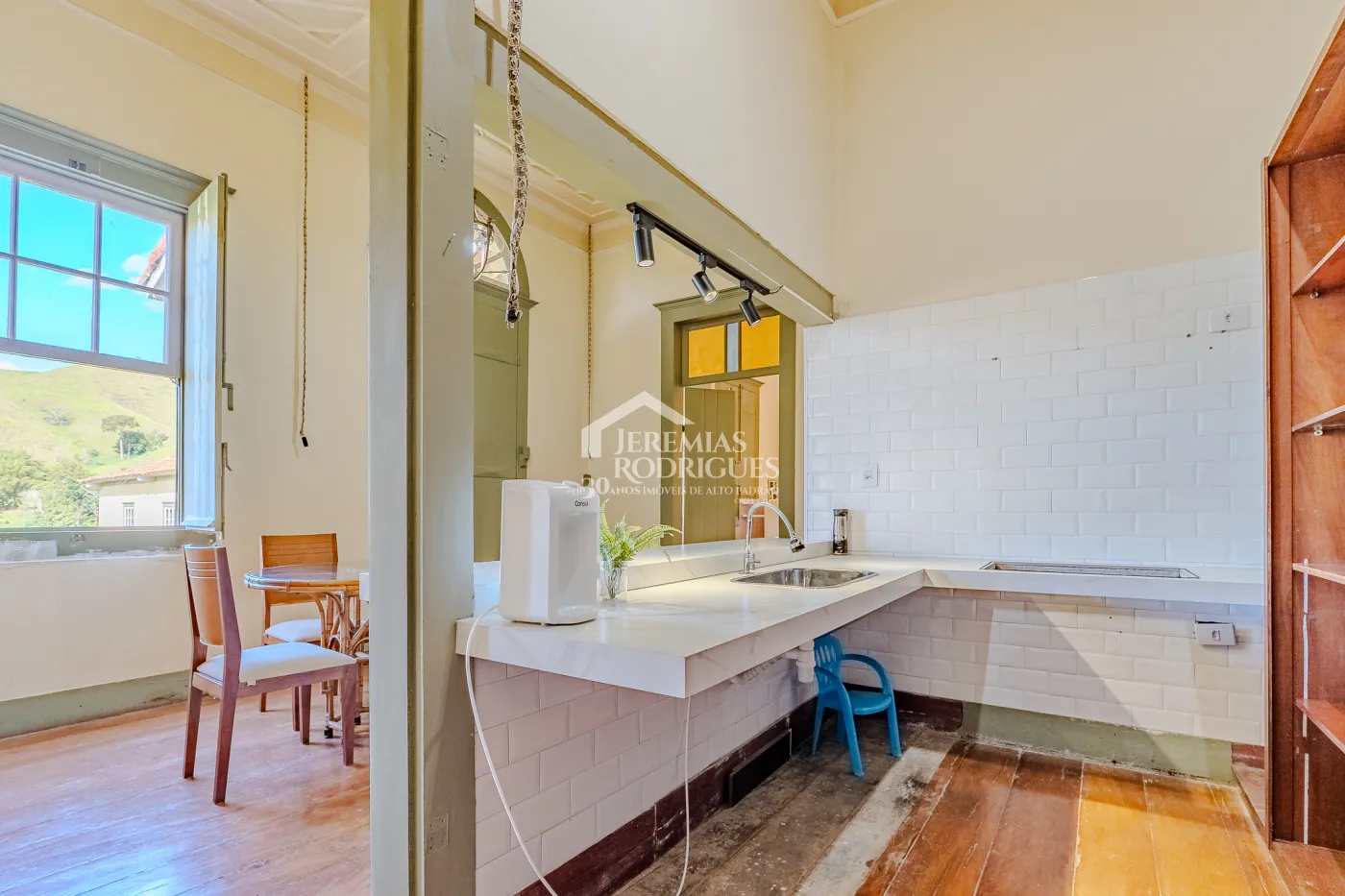 Fazenda à venda com 919,6 hectares em Cachoeira Paulista/SP.