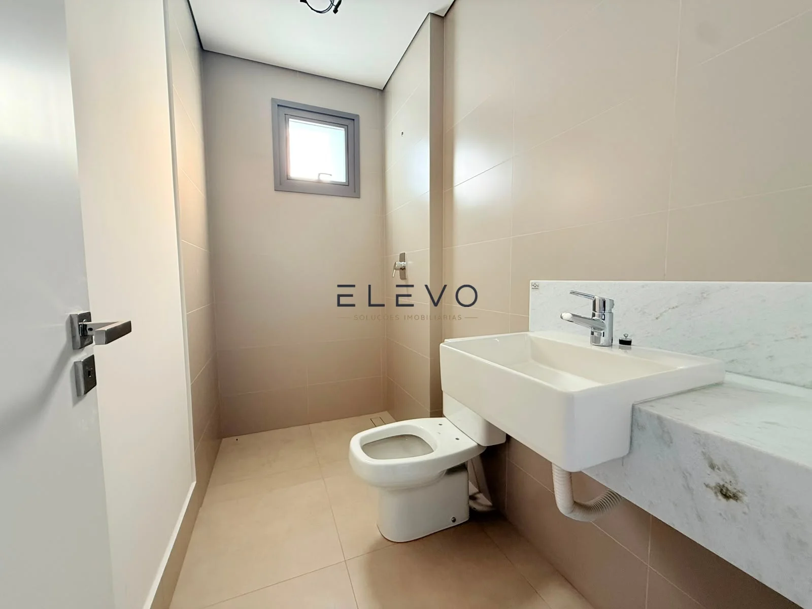 Apartamento Alto Padrão à Venda no Zetta Residence em Maringá | 172 m², 3 Suítes e 4 Vagas
