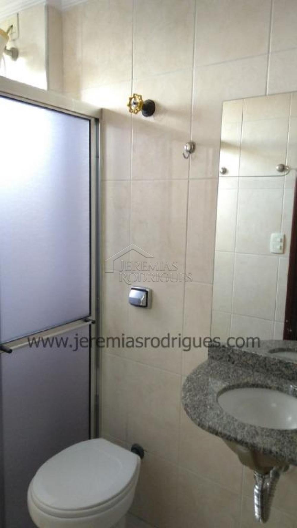 Apartamento à venda com 3 dormitórios, 146 m² no Edifício Olímpia em Taubaté/SP. 