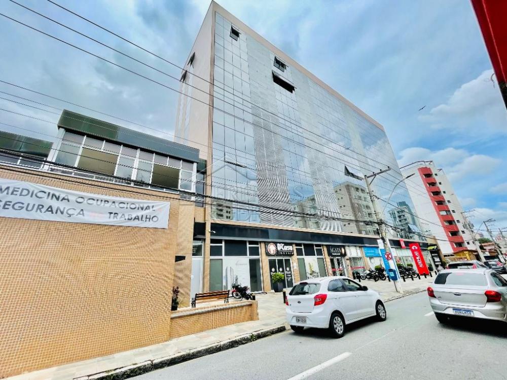 Comercial comercial para locação no Centro em Taubaté/SP.
