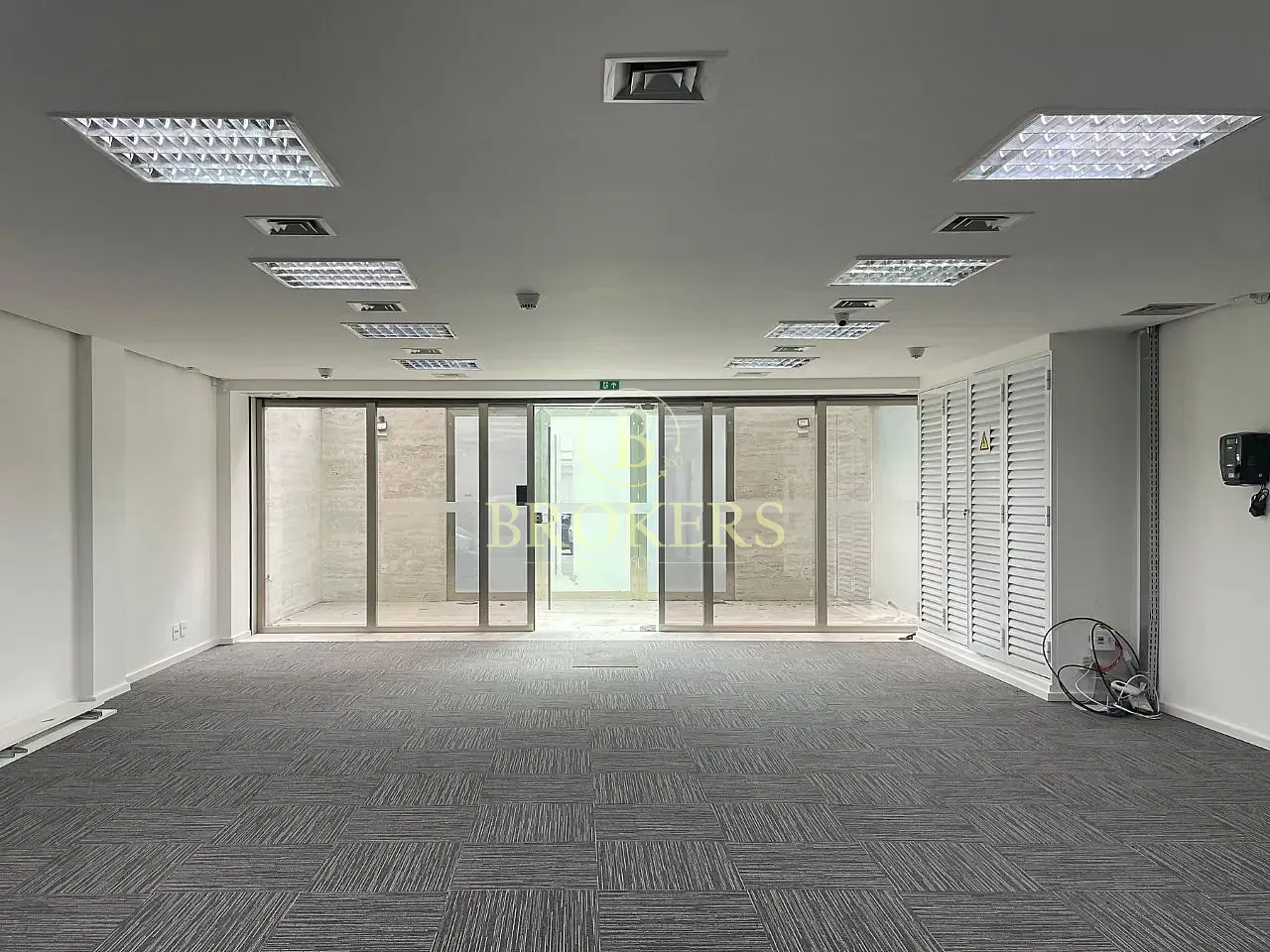 Edifício de sede corporativa exclusiva no Humaitá em localização estratégica da Zona Sul