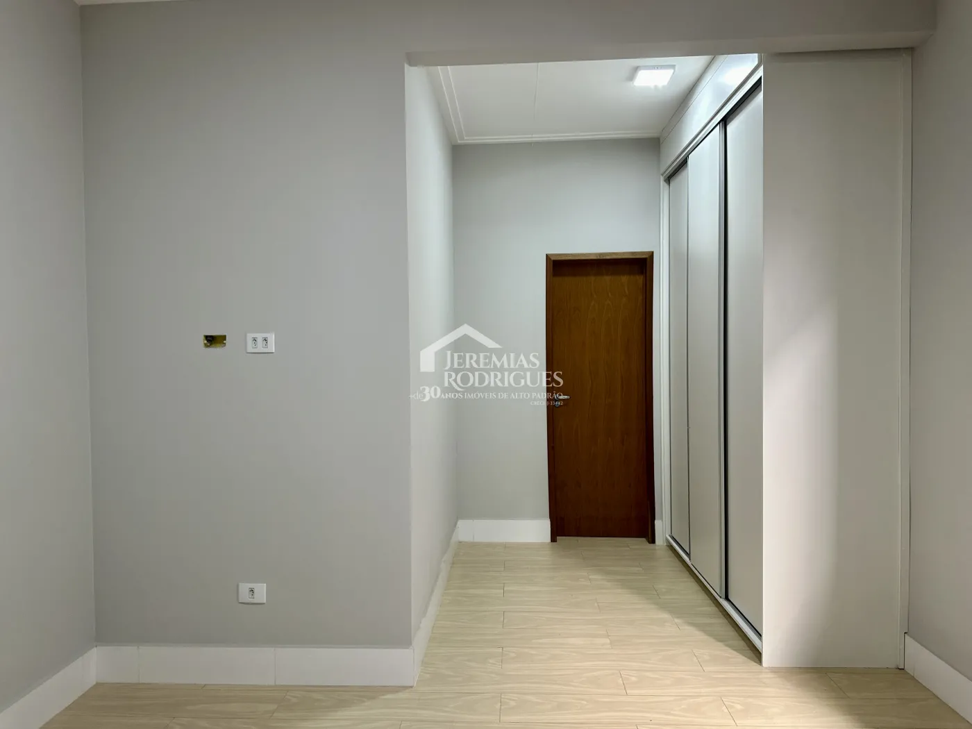 Casa para locação com 3 dormitórios no Condomínio Parque das Araucárias em Tremembé/SP