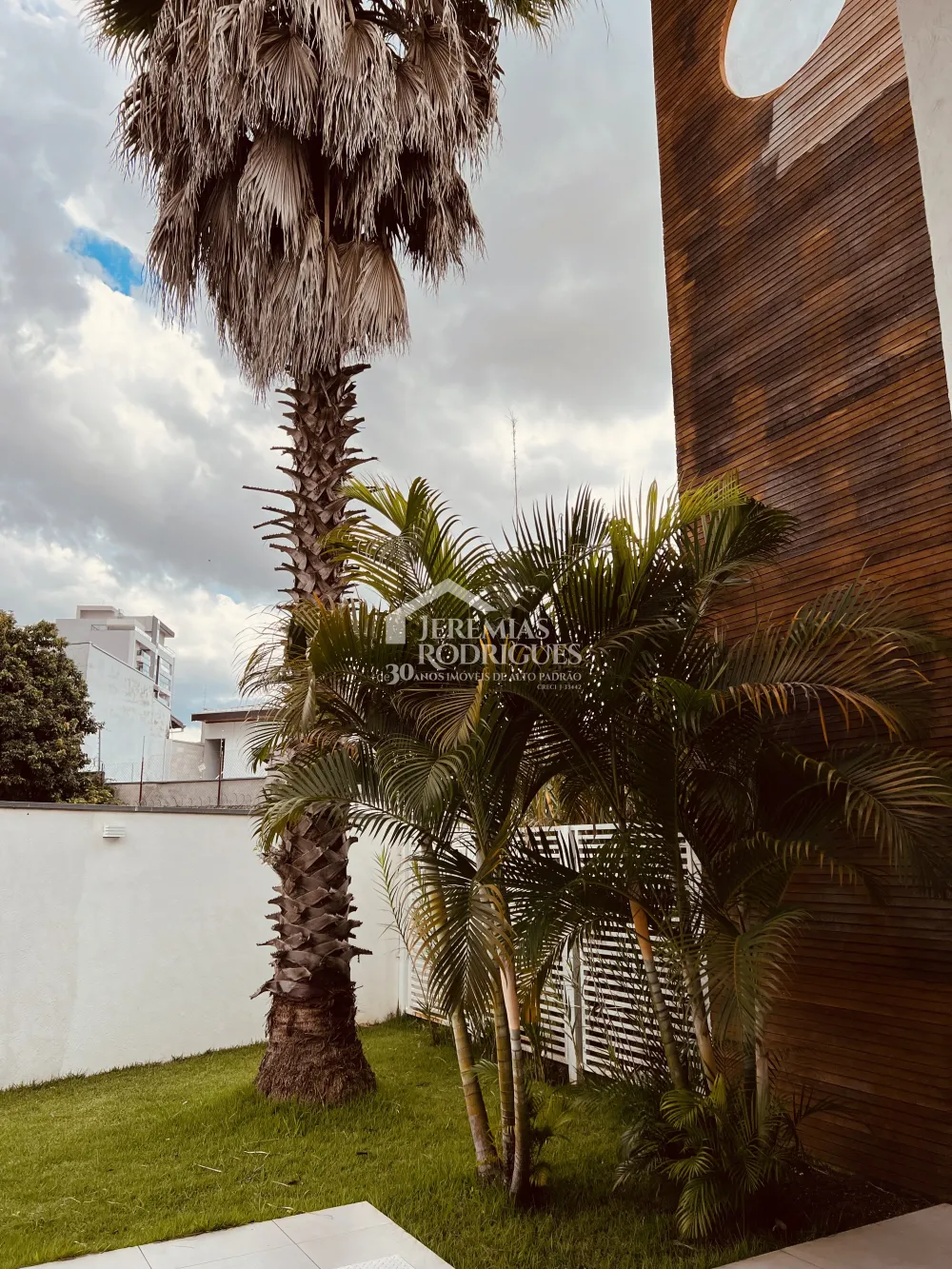 Casa com 6 quartos, 500 m² - Taubaté Village - Taubaté/SP