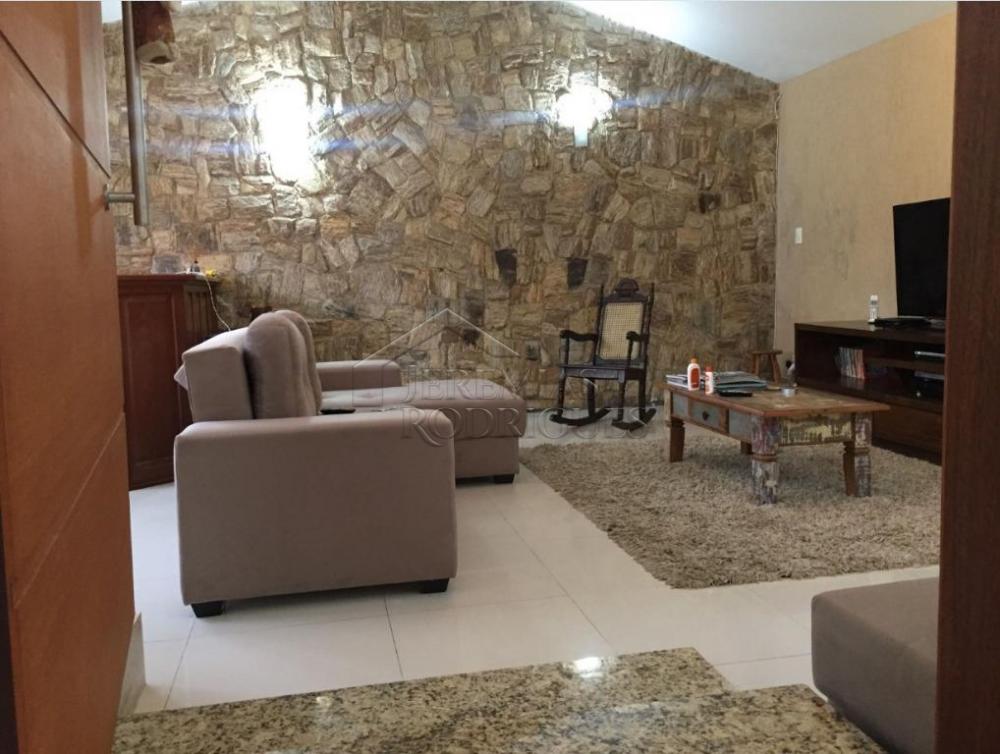 Casa à venda por R$ 2.455.000,00 - Pindamonhangaba/SP