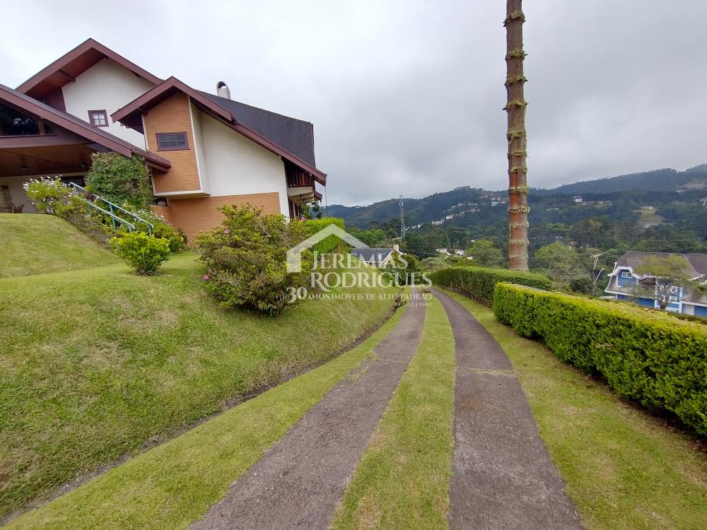 Casa com 4 dormitórios, 281 m² - Condomínio Jardim Véu da Noiva - Campos do Jordão/SP