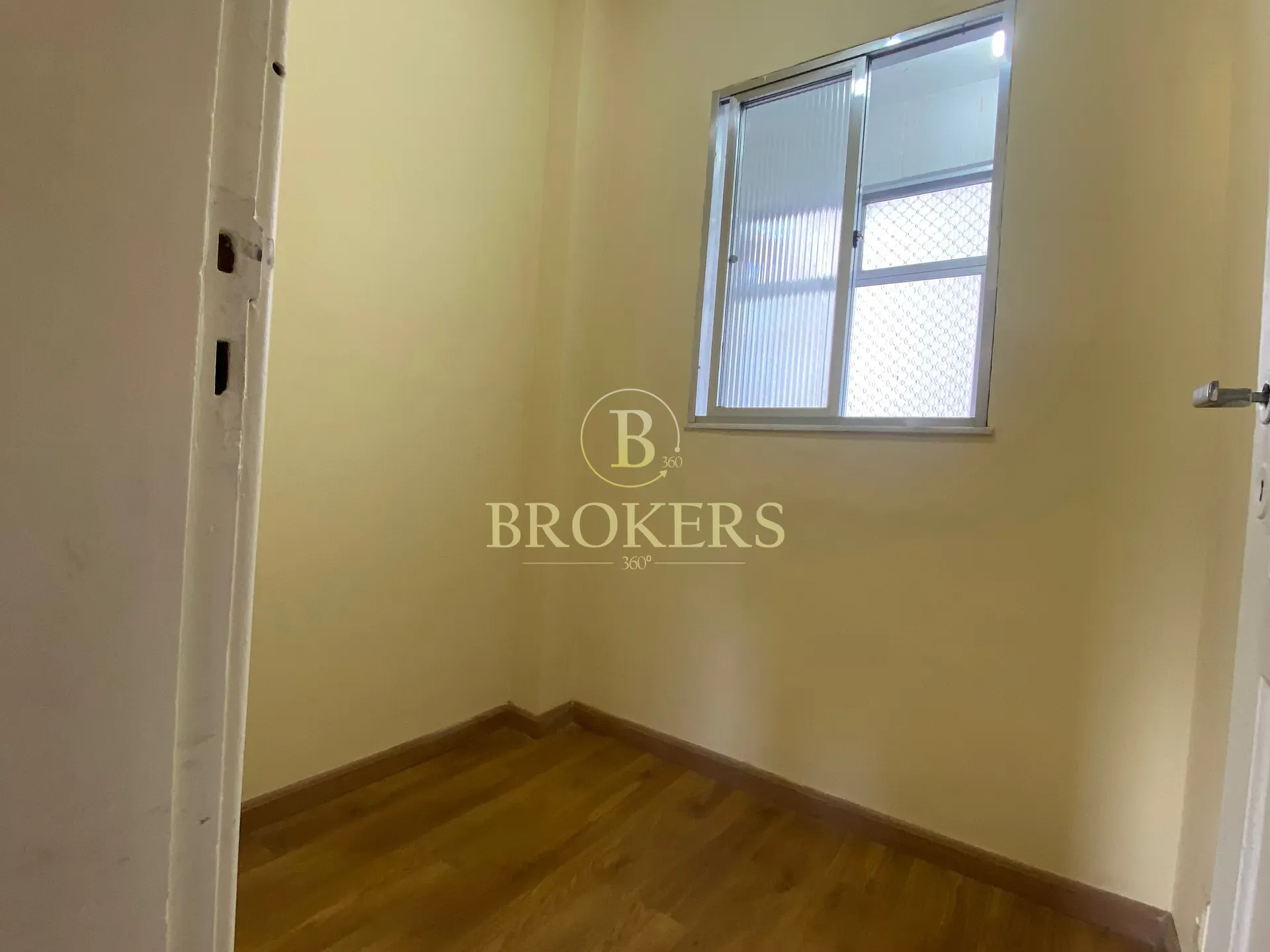 Apartamento autentico com sala ampla, 2 quartos e escritório à venda em Santa Teresa, localização c — foto 6